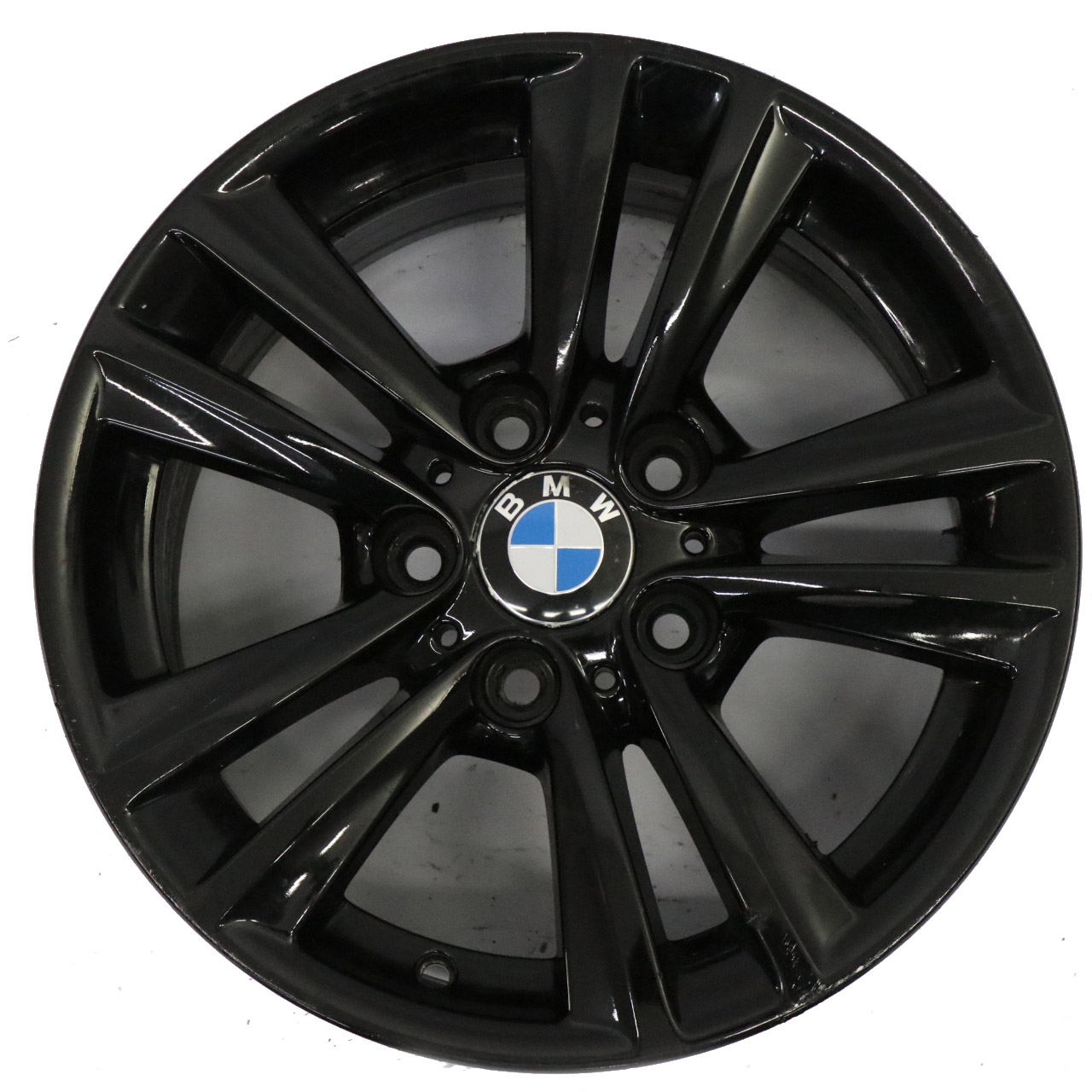 BMW F30 F31 LCI Felga Aluminiowa Czarna 16" V Spoke 656 7,5J ET:37 6866304