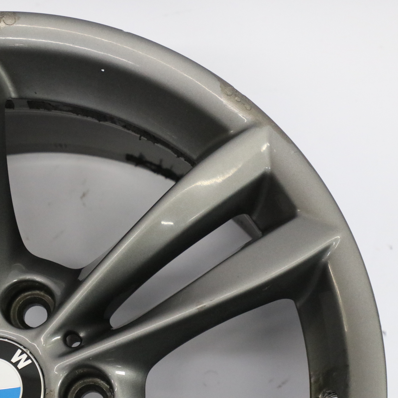 BMW F30 F31 LCI Grey Rear Alloy Wheel Rim 18" V Spoke 658 8,5J ET:47 6866398