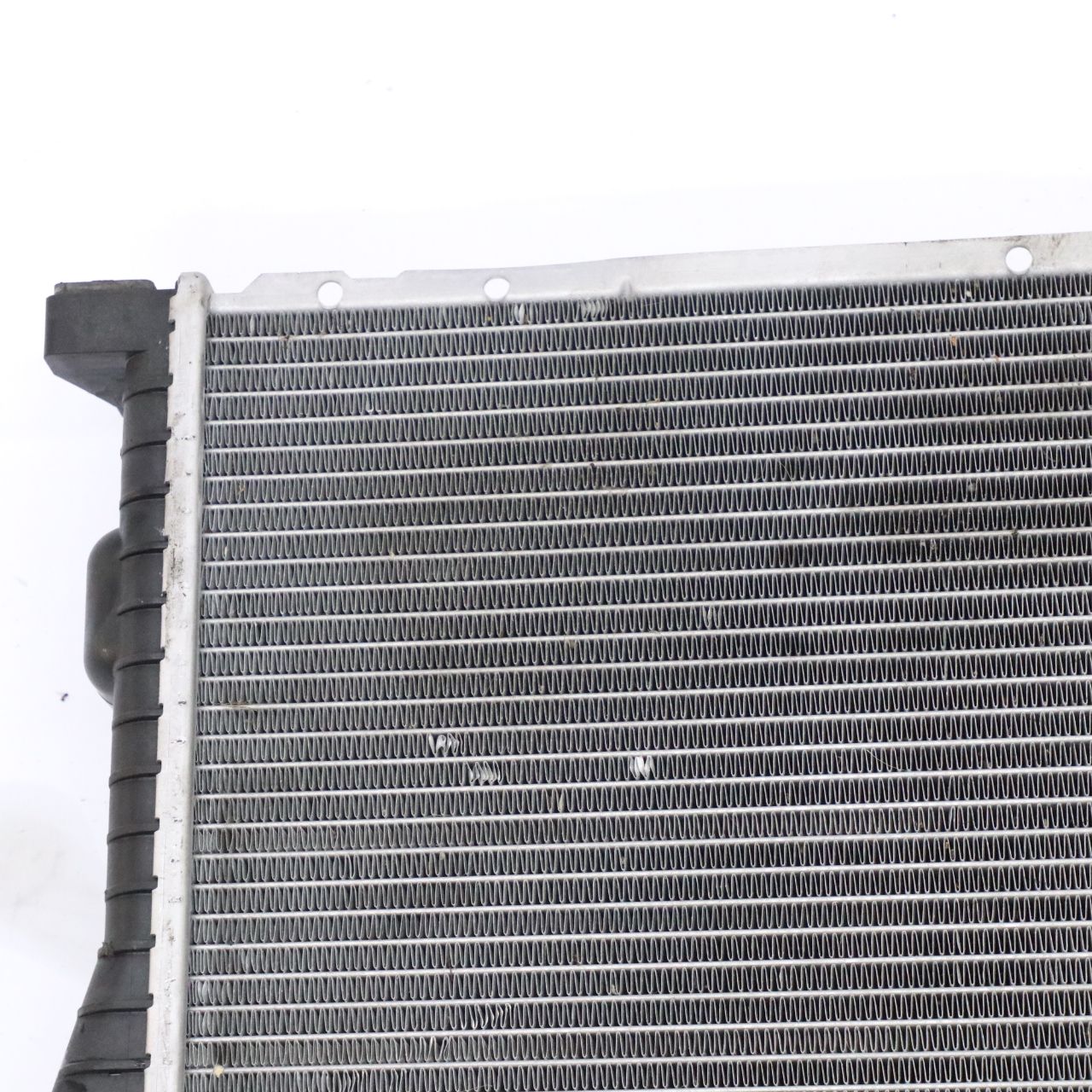 BMW E60 E61 E63 E64 LCI Chłodnica Wody Radiator Diesel 7795878