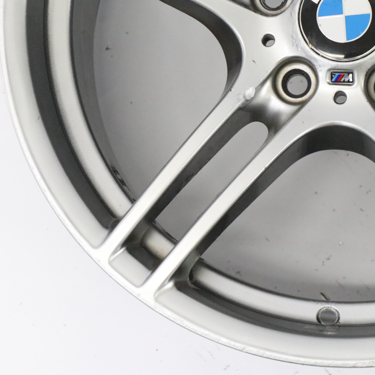 BMW E90 Felga aluminiowa 19" 8J ET:37 7844343