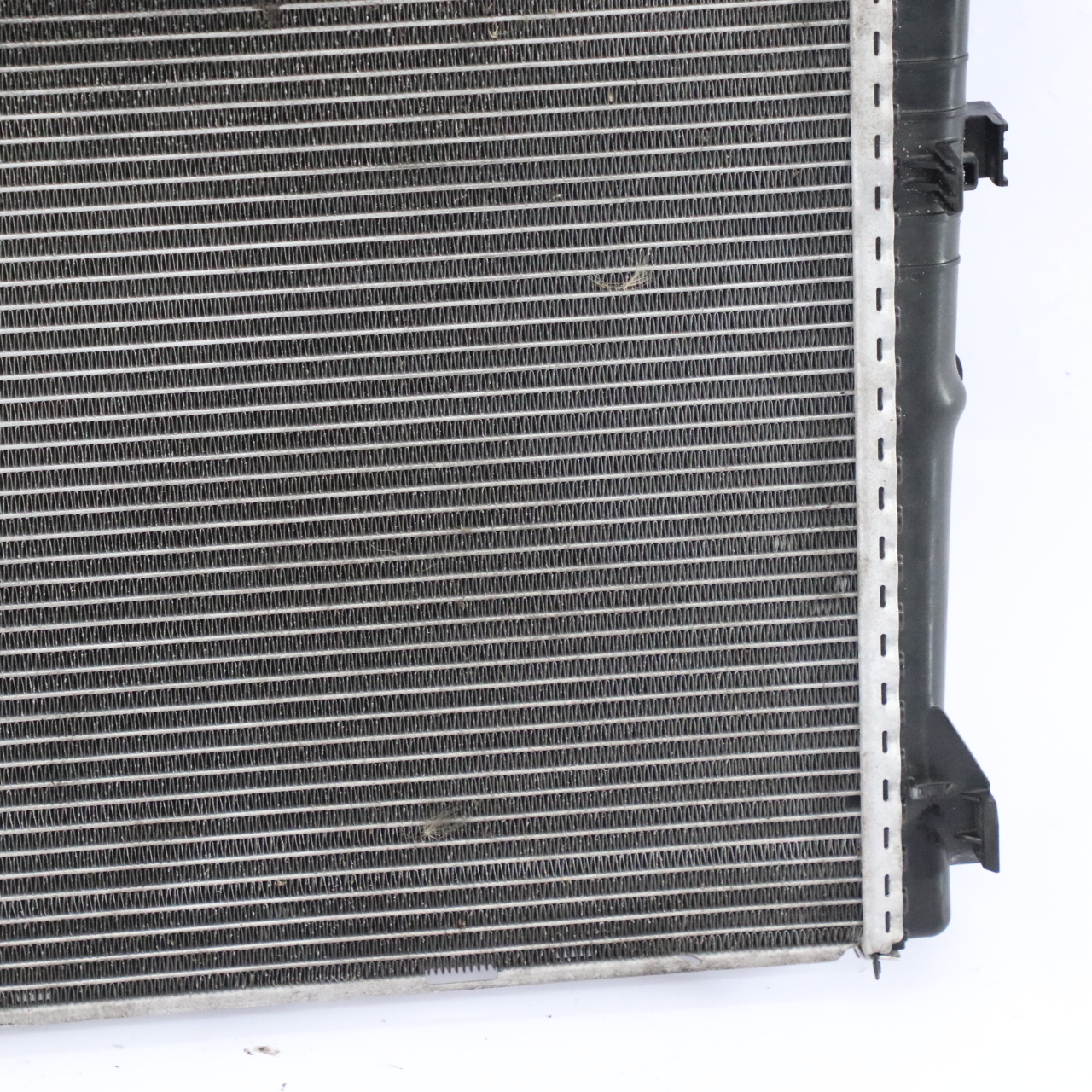 Mercedes W213 OM654 Diesel Radiator Chłodnica Silnika A0995007100