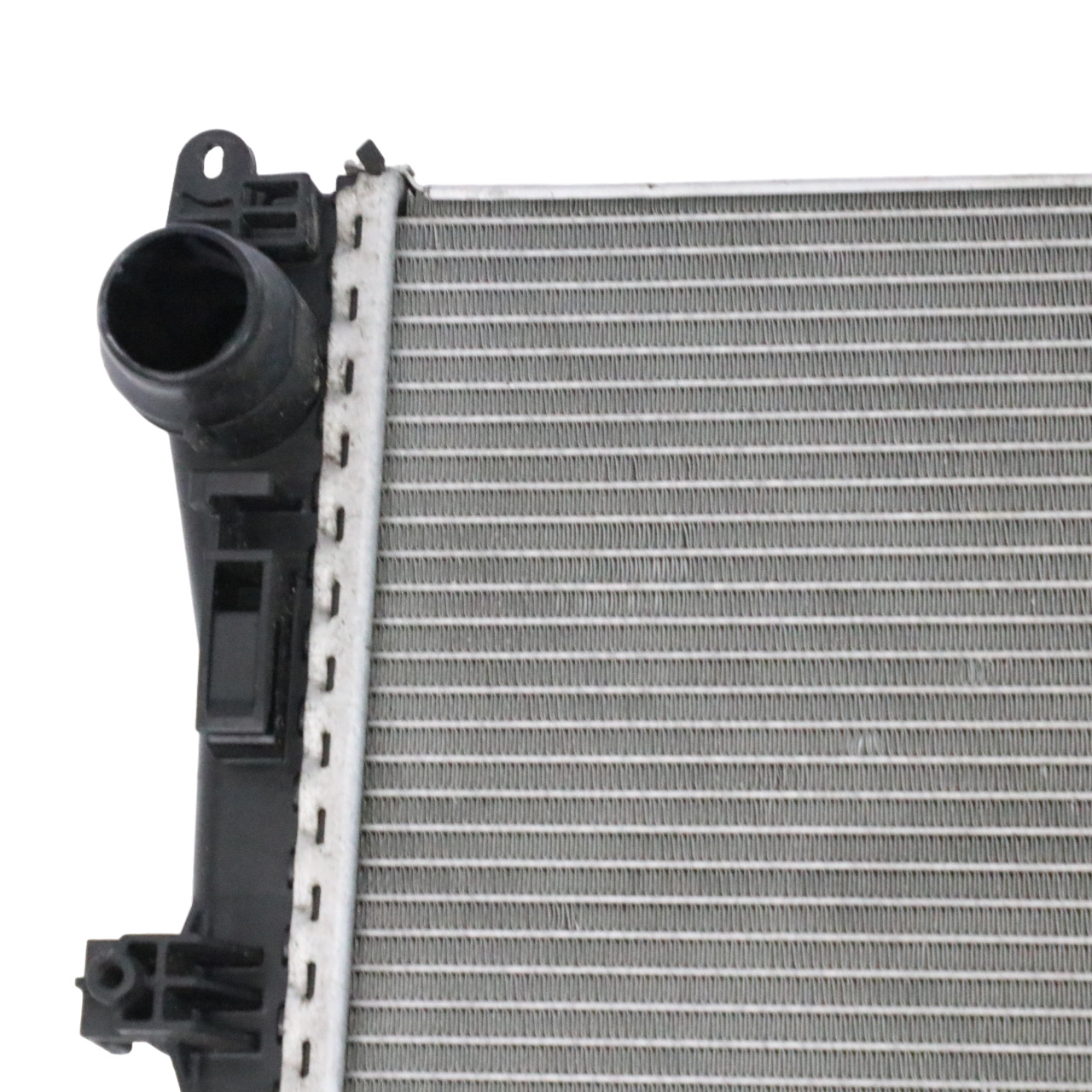 Mercedes W205 W213 C238 Chłodnica Wody Silnika Radiator A0995002203