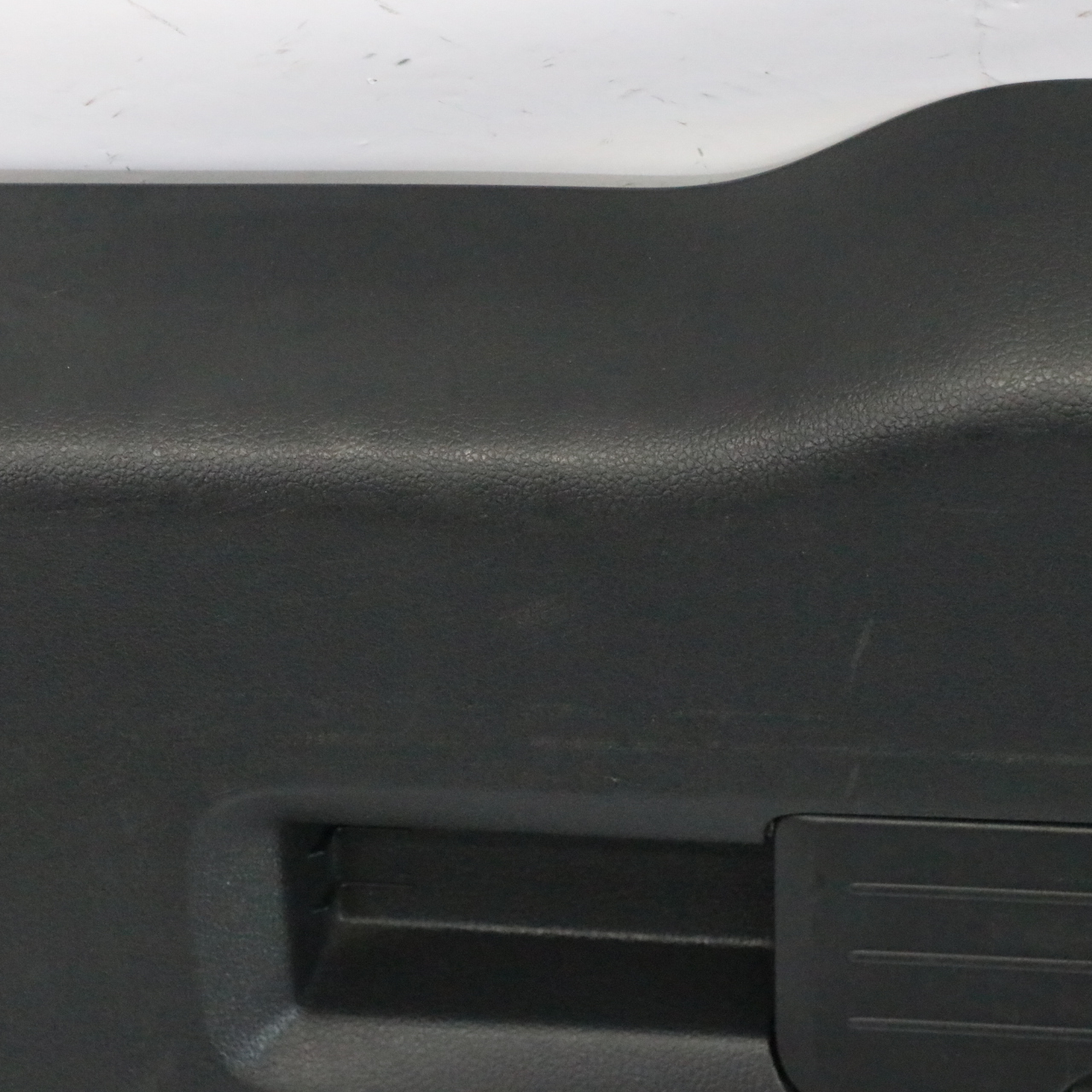 VW Sharan 7N Osłona Panel Tapicerka Bagażnika Tył 7N0867601A