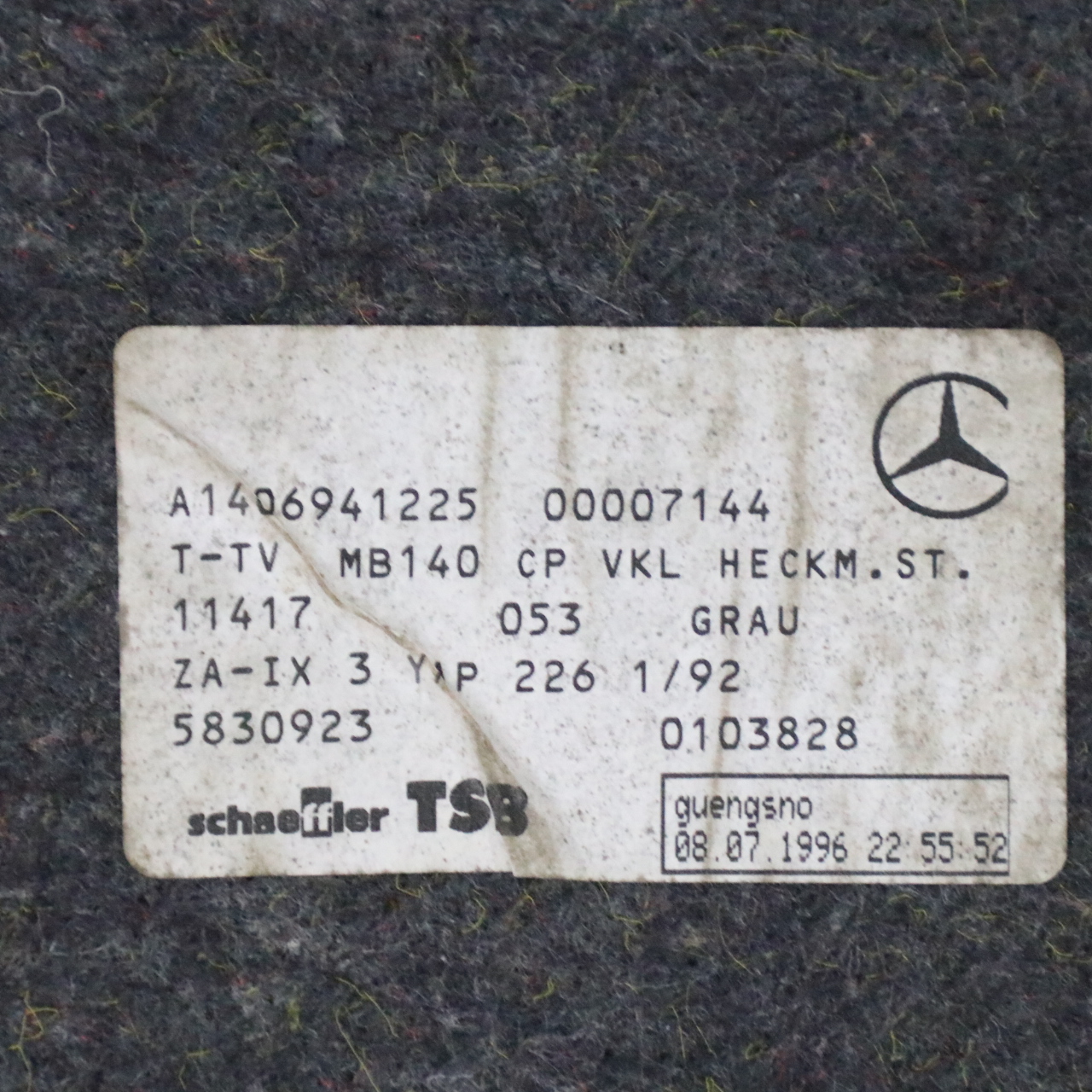 Mercedes C140 Wykładzina Bagażnika A1406941225