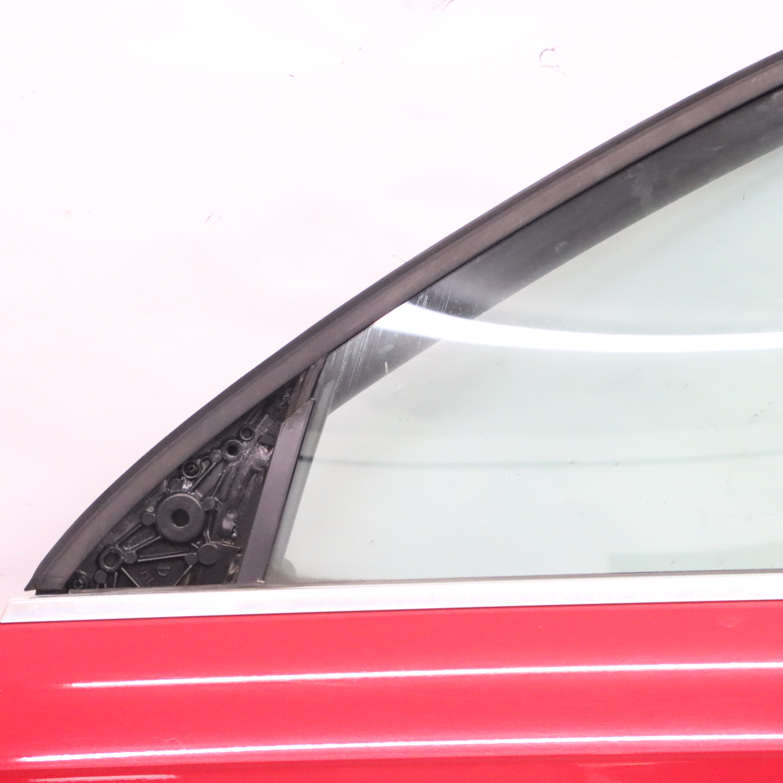 Audi A4 B7 Front Door Left N/S Door Panel Cover Brilliant Red - Y3J