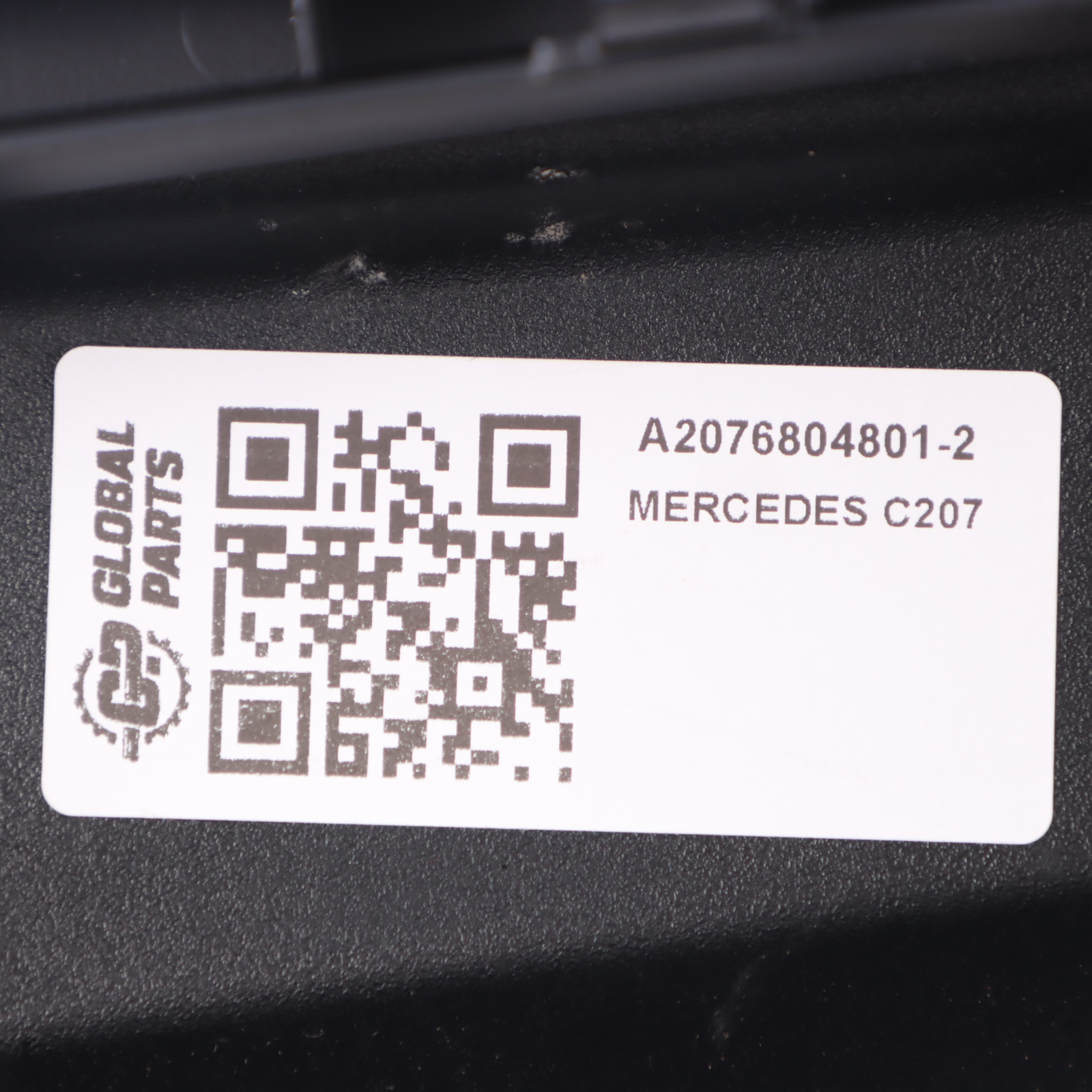 Mercedes C207 Konsola Środkowa Osłona Mocowanie Podłokietnik A2076804801