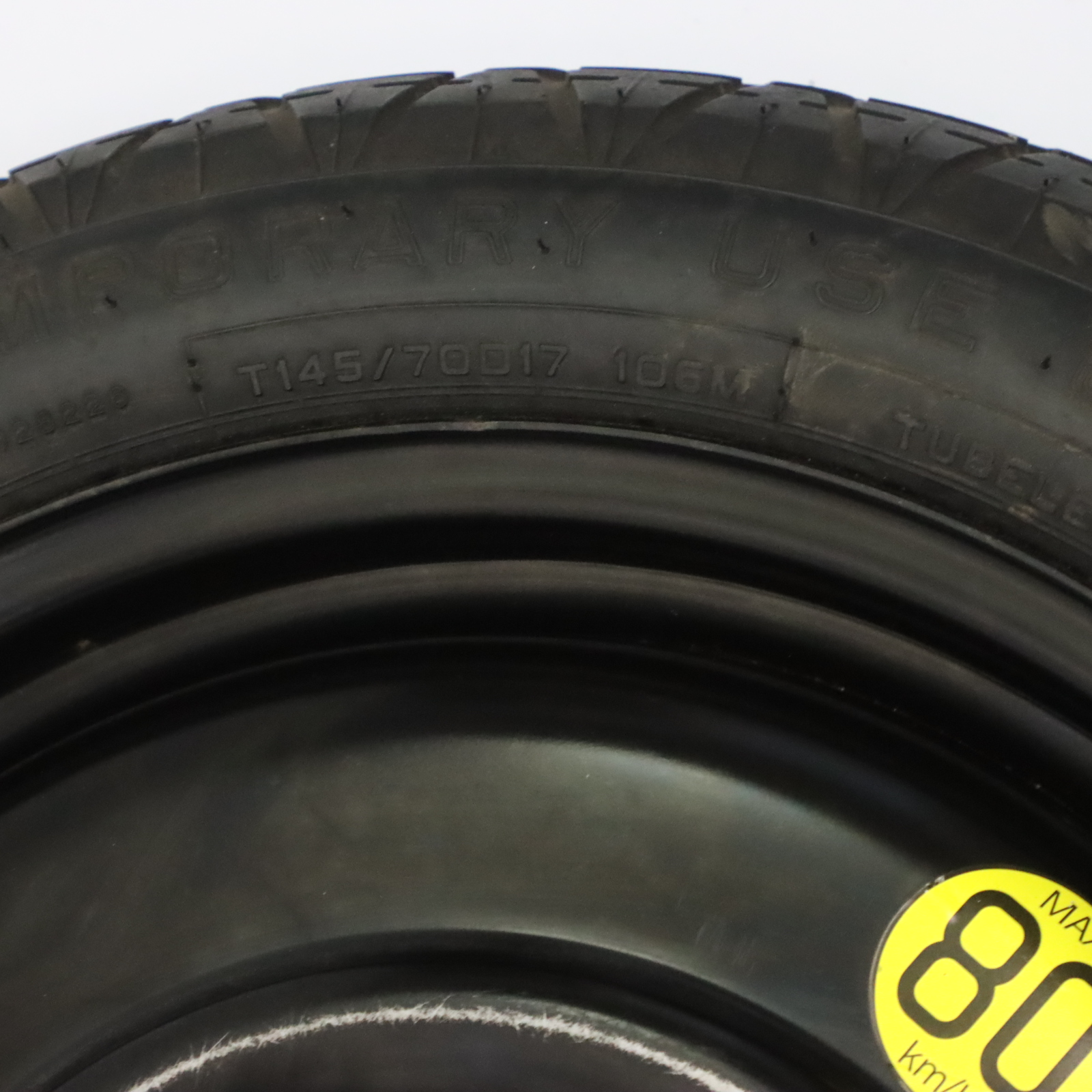 Toyota Avensis T27 Zapasowe Felga Stalowa Dunlop 145/70 17" ET:35 2170603