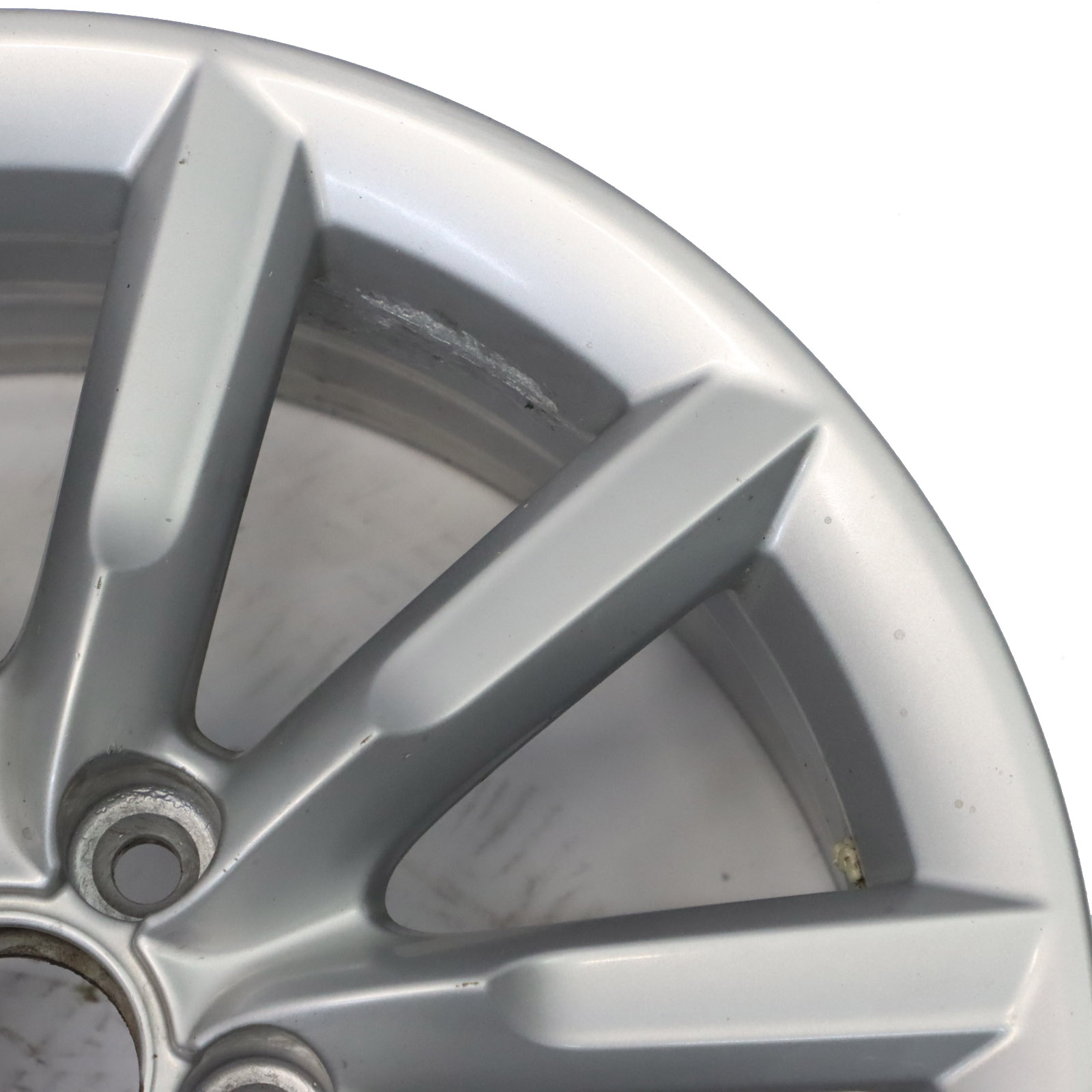 Audi Q3 8U Felga Aluminiowa Srebrna 17" 7J ET:43 8U0601025S