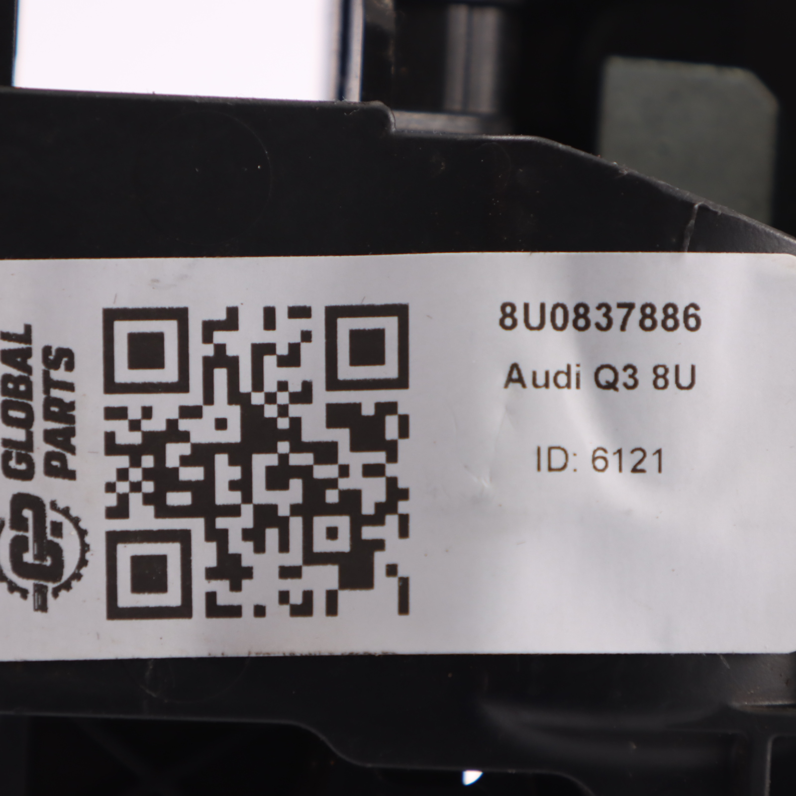 Audi Q3 8U Mocowanie Klamki Prawy Tył 8U0837886