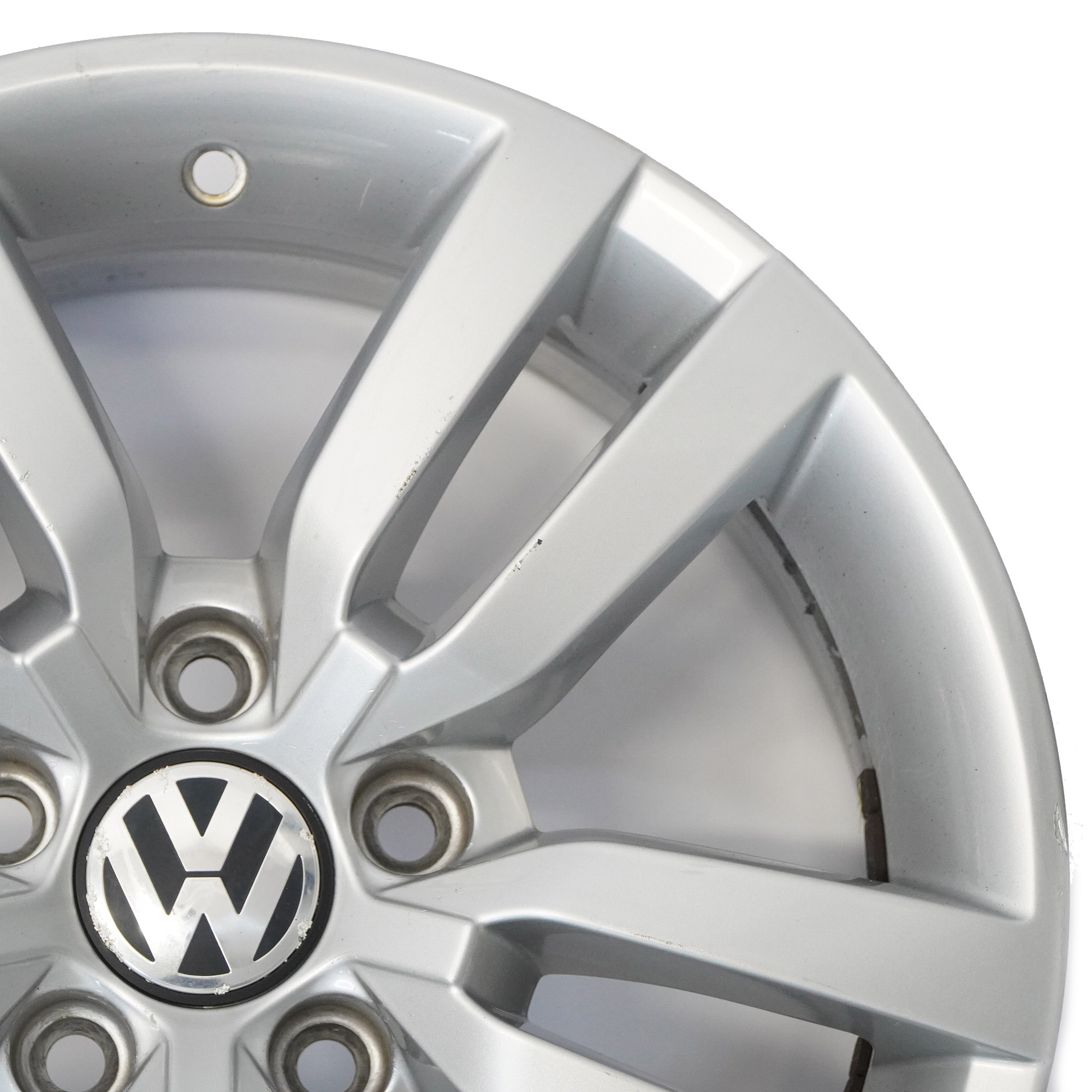 Volkswagen Tiguan 5N Srebrna Felga Aluminiowa 16" 6.5J ET:33 5N0601025R