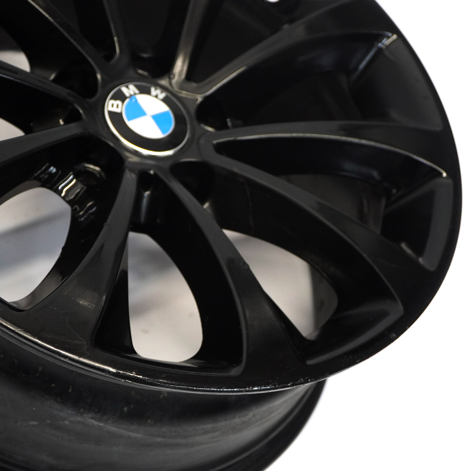 BMW F10 F11 F12 Czarne Felgi Aluminiowe 18" 8J ET:30 Turbine Style 6857665