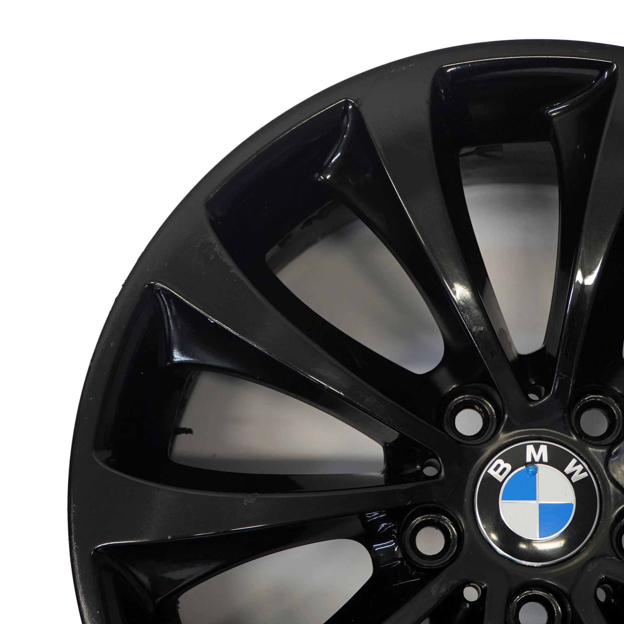 BMW F10 F11 F12 Czarne Felgi Aluminiowe 18" 8J ET:30 Turbine Style 6857665