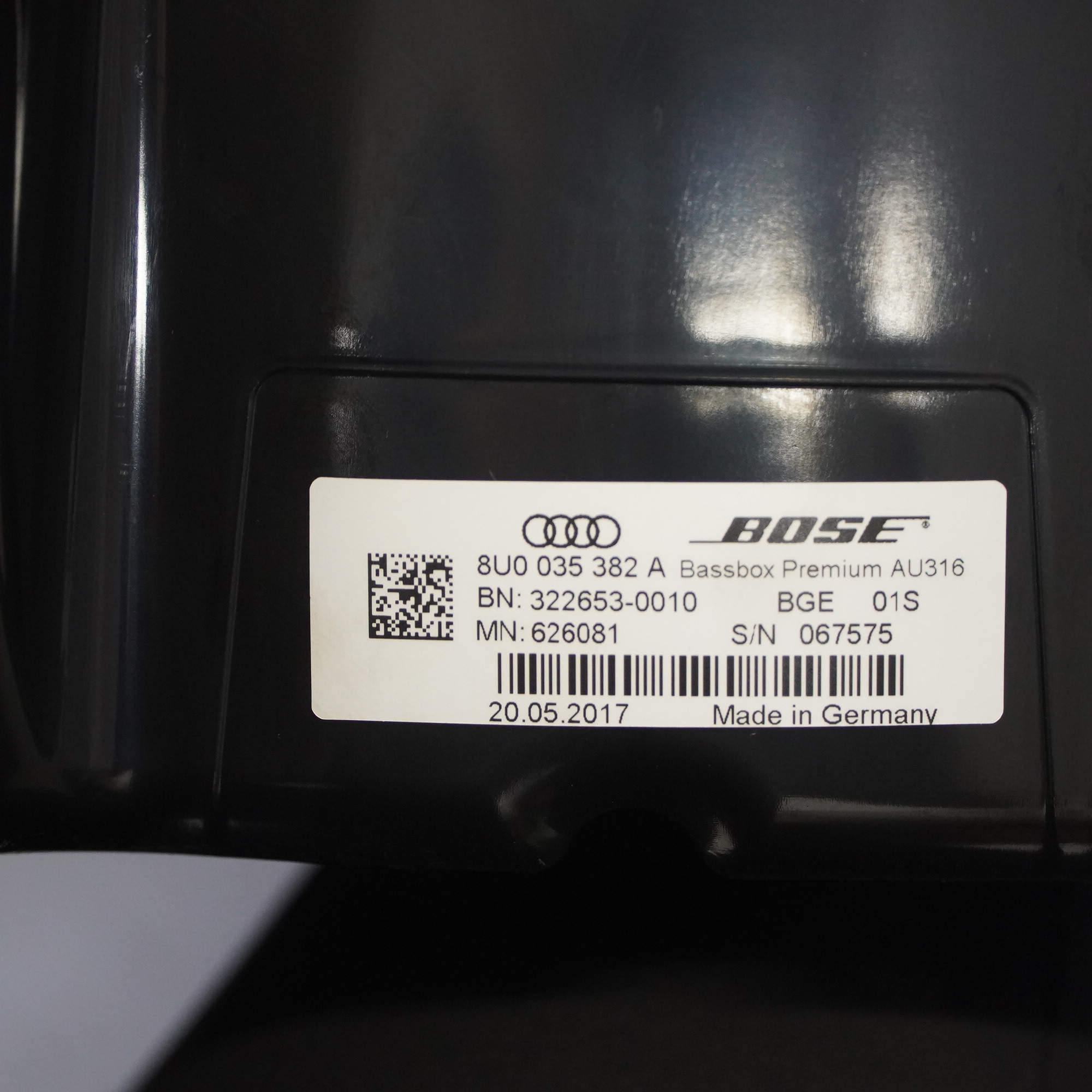 Audi Q3 8U BOSE Subwoofer Głośnik Basowy Bagażnika 8U0035382A