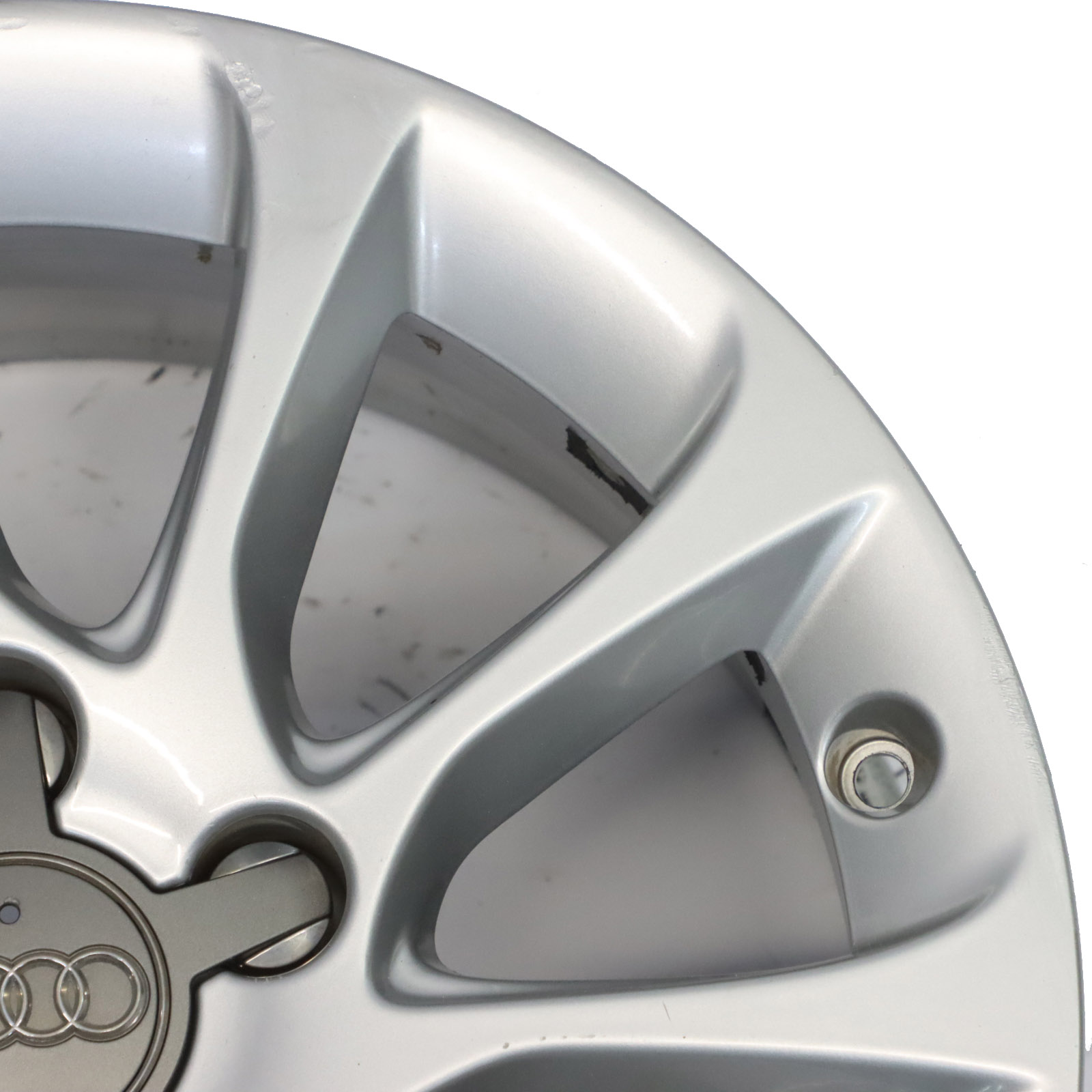 Audi A3 8V Srebrna Felga Aluminiowa 16" 6.5J ET46 8V0601025BM