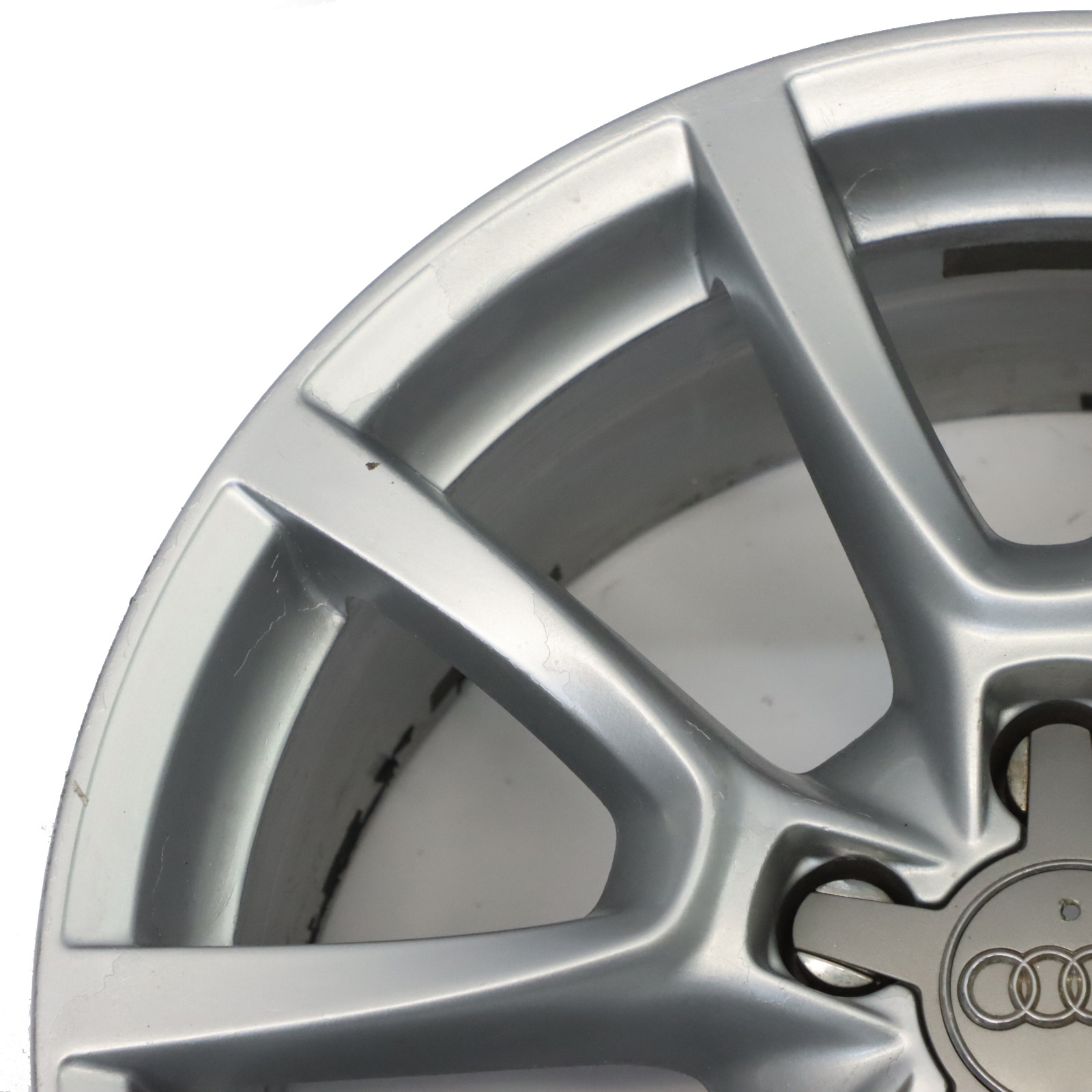 Audi Q5 8R Srebrna Felga Aluminiowa 18" 8J ET:39 8R0601025C