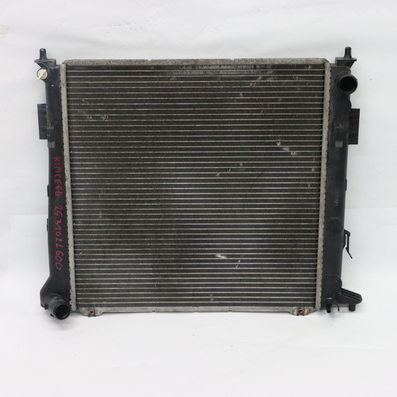 Kia Ceed I Chłodnica Wody Radiator 253102L600