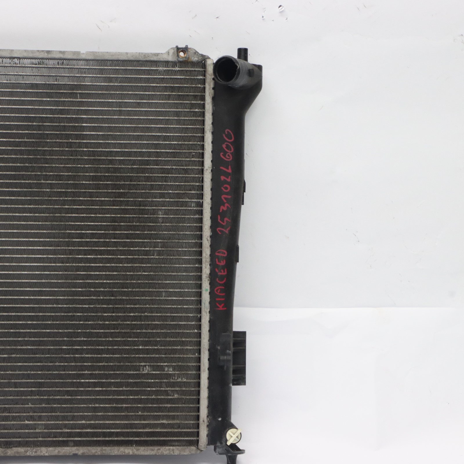 Kia Ceed I Chłodnica Wody Radiator 253102L600