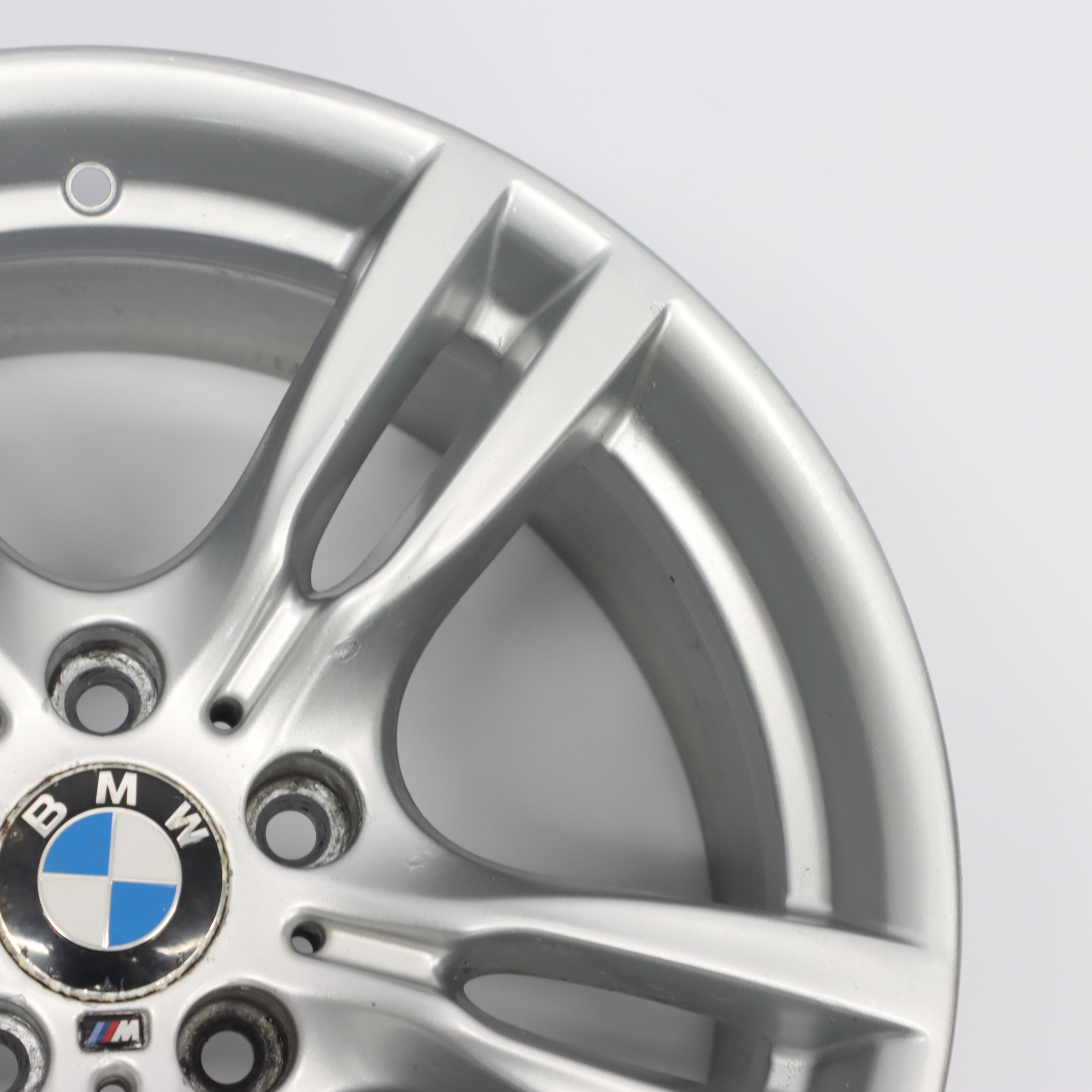 BMW F34 GT Srebrna Felga Aluminiowa 18" 9J M Star Spoke 400 ET:42 7848388