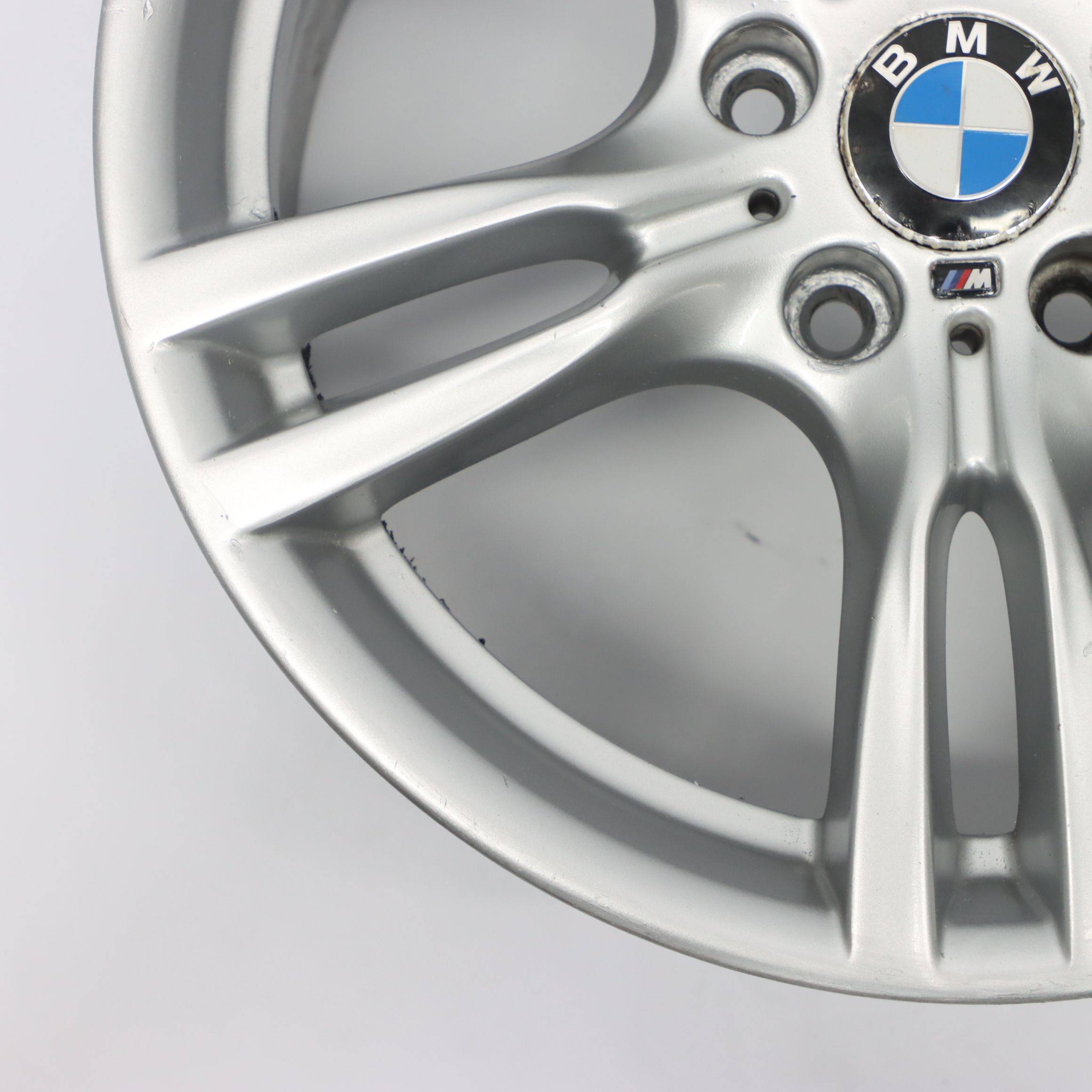 BMW F34 GT Srebrna Felga Aluminiowa 18" 9J M Star Spoke 400 ET:42 7848388