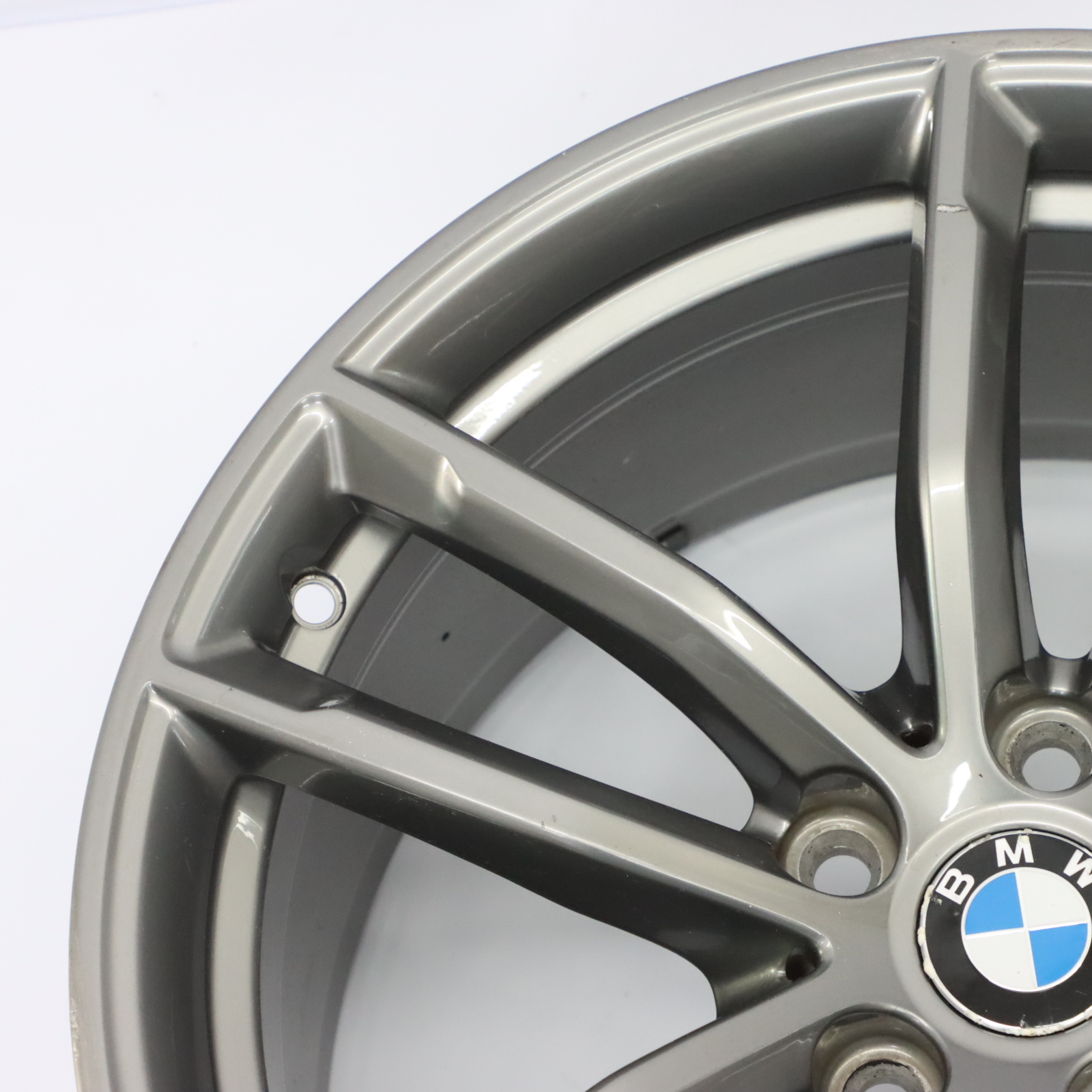 BMW G30 Tylna Felga Aluminiowa Ferric Szara 18" 9J ET:44 662M 8093406