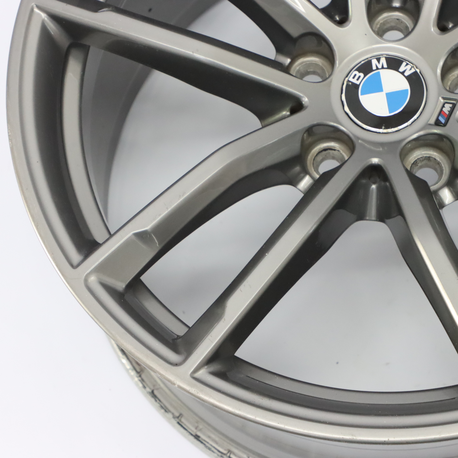 BMW G30 Tylna Felga Aluminiowa Ferric Szara 18" 9J ET:44 662M 8093406