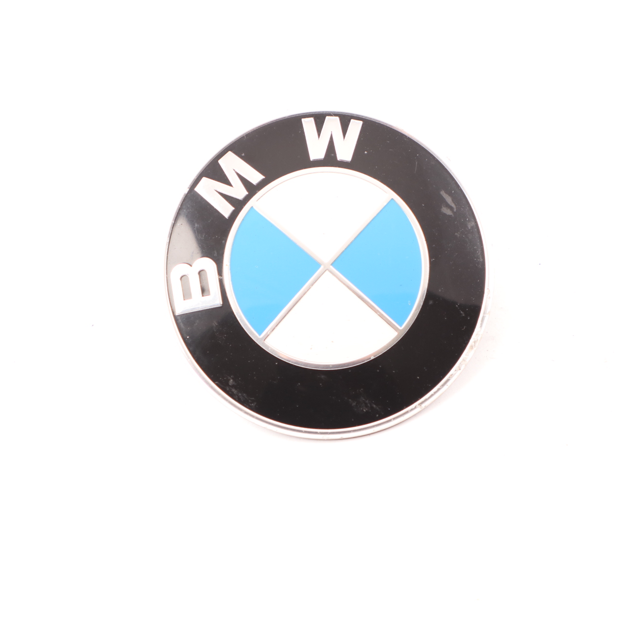 Emblemat na maskę BMW E81 E87 E90 E91 E92 E60 F10 Logo na bagażnik 8132375