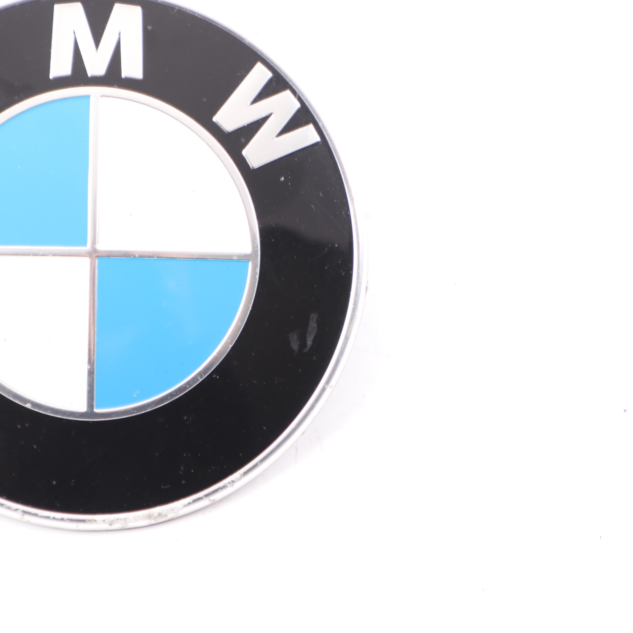 Emblemat na maskę BMW E81 E87 E90 E91 E92 E60 F10 Logo na bagażnik 8132375