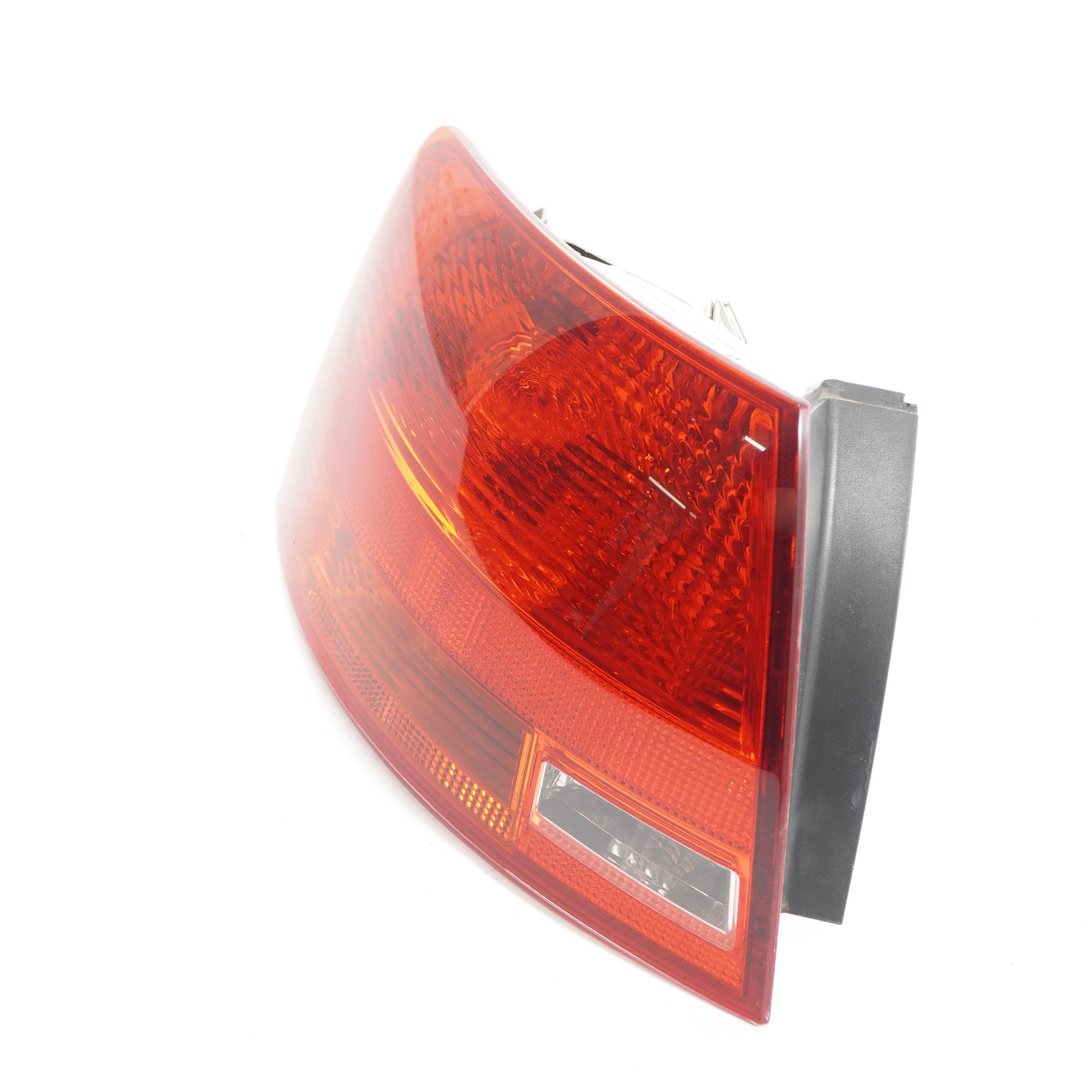 Audi A4 B7 Lampa Lewy Tył Lewa Tylna 8E9945095E