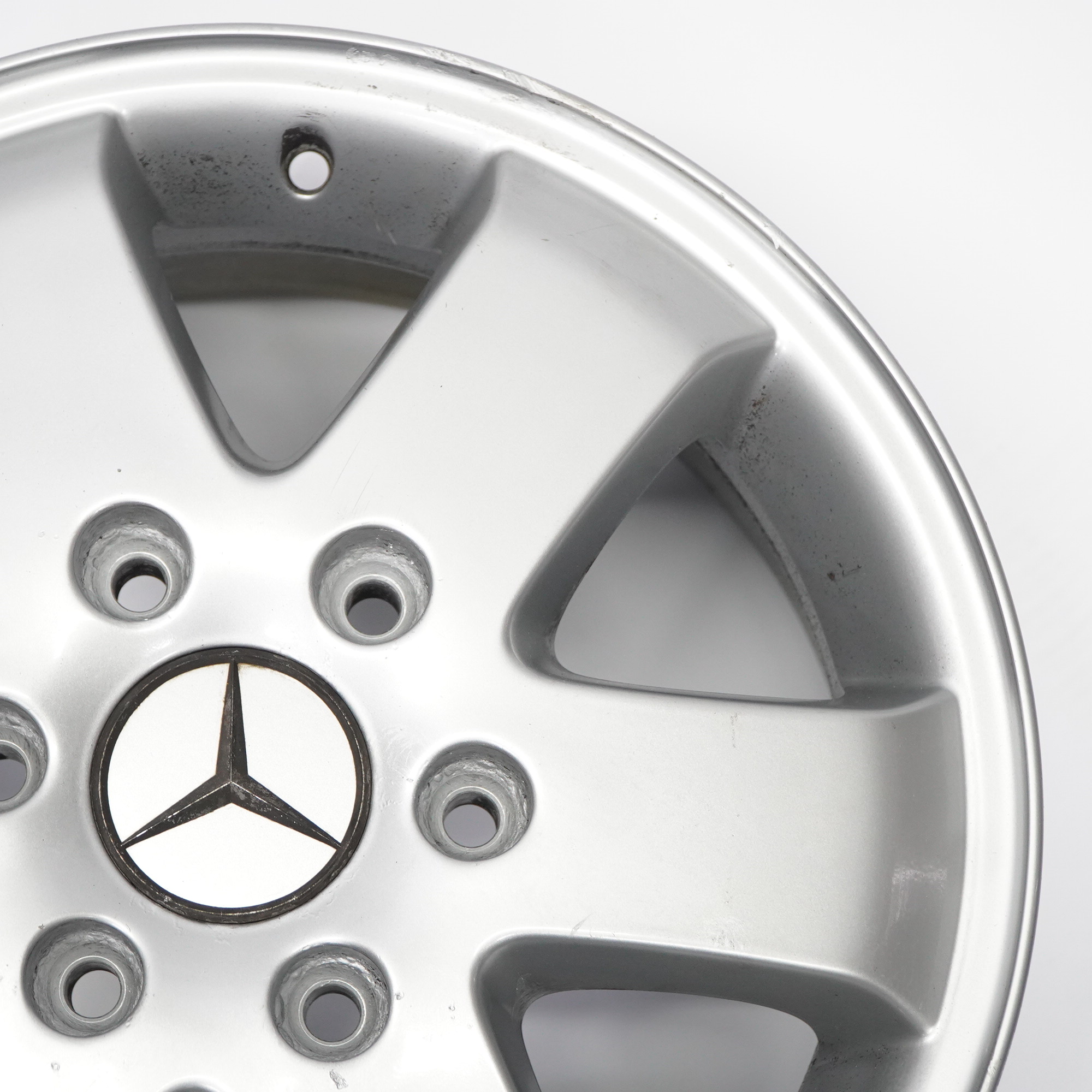 Mercedes W906 W910 Felga Aluminiowa 16" 6,5J ET:62 A0004017104