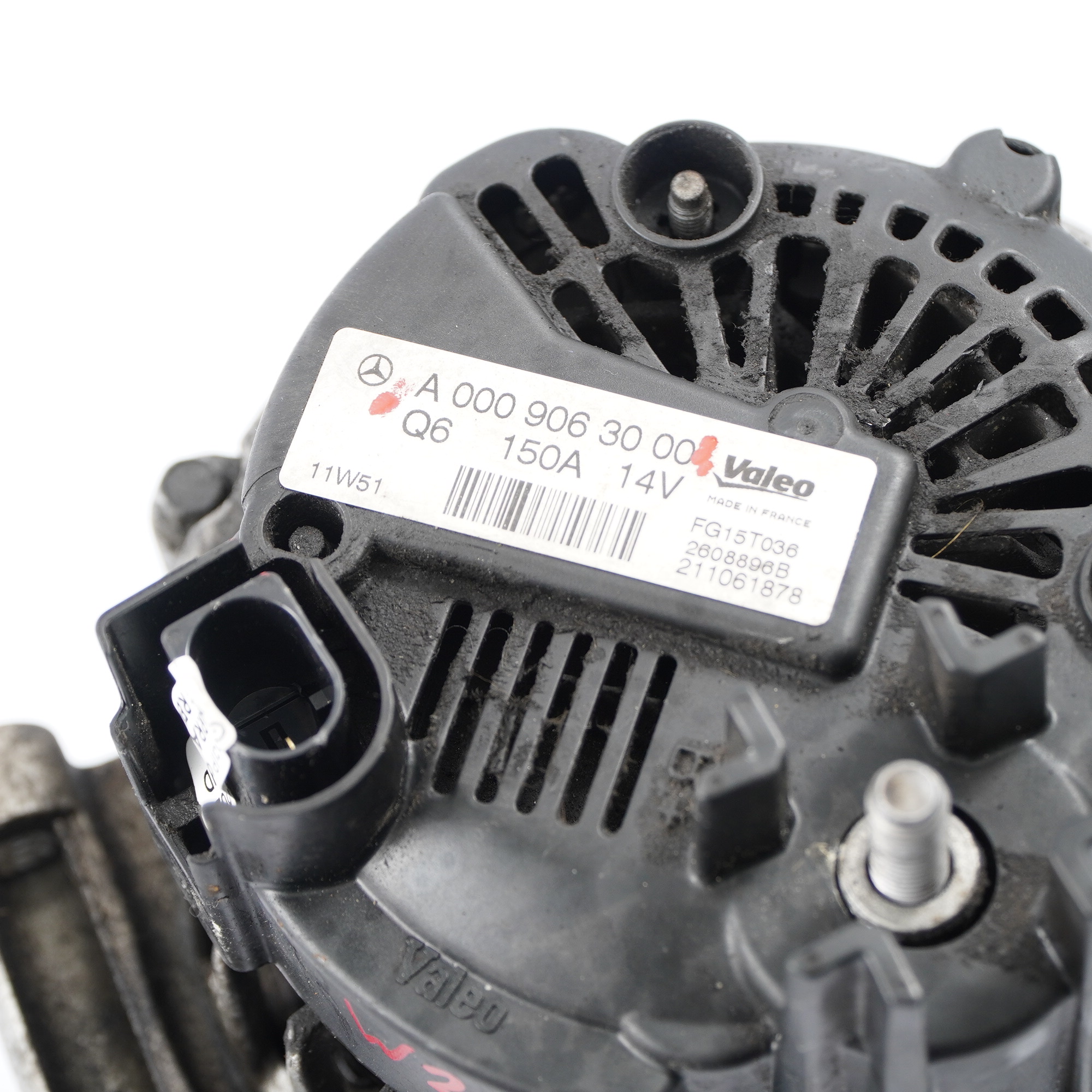 Mercedes W204 W212 M271 Alternator Valeo 150A 14V A0009063000