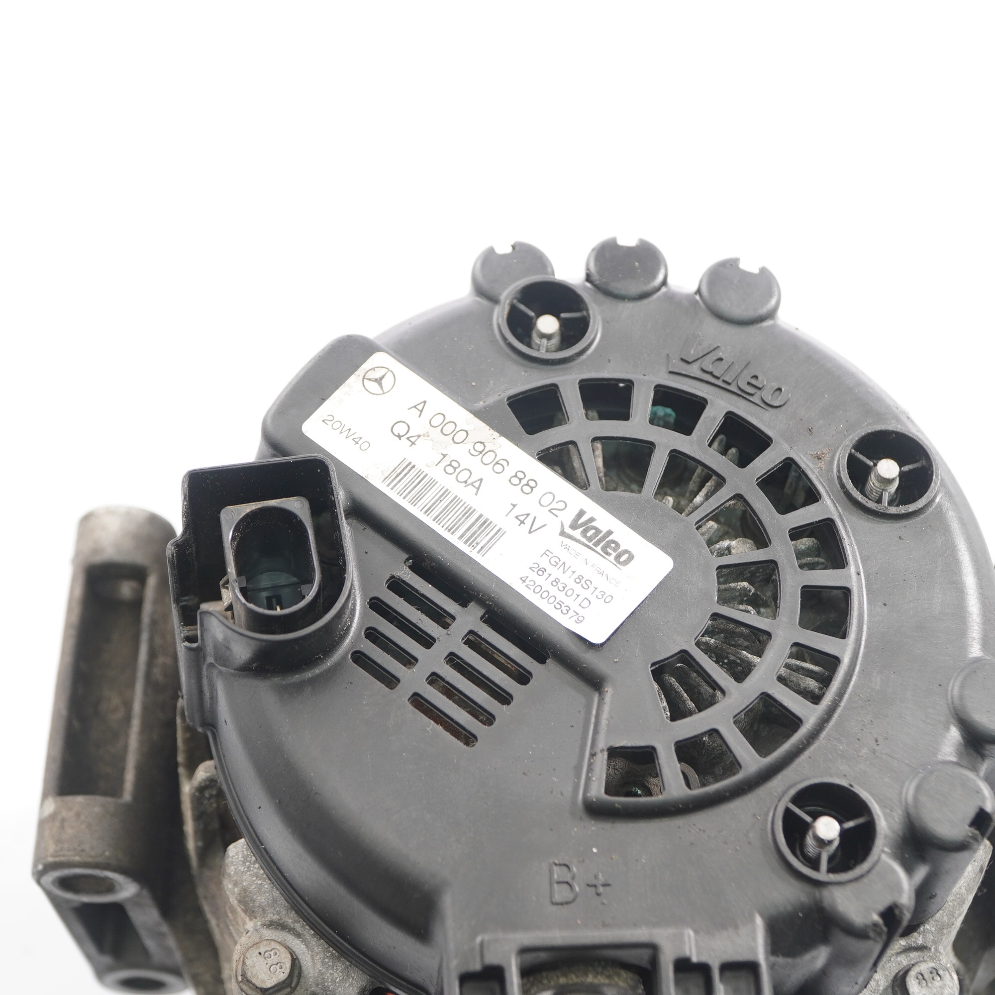 Mercedes Sprinter W906 Alternator A0009068802