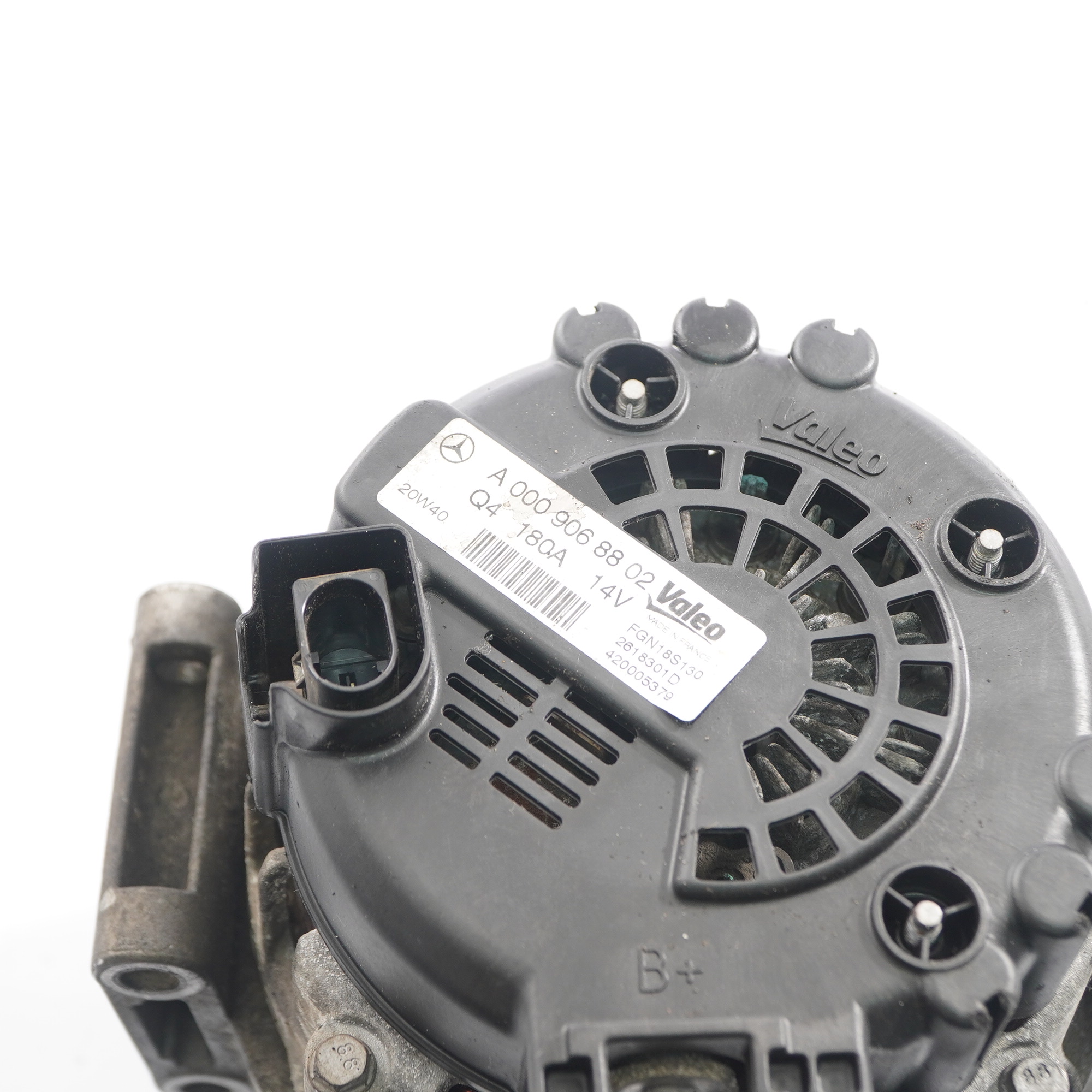 Mercedes Sprinter W906 Alternator A0009068802