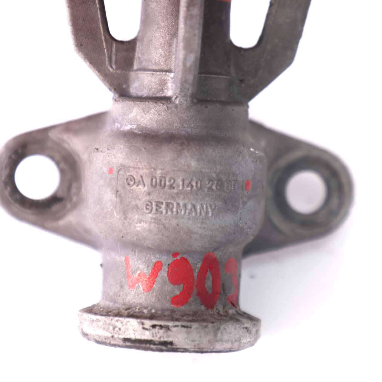 EGR Valve Mercedes W901 W903 OM601 OM602 Exhaust Gas Recirculation A0021402880