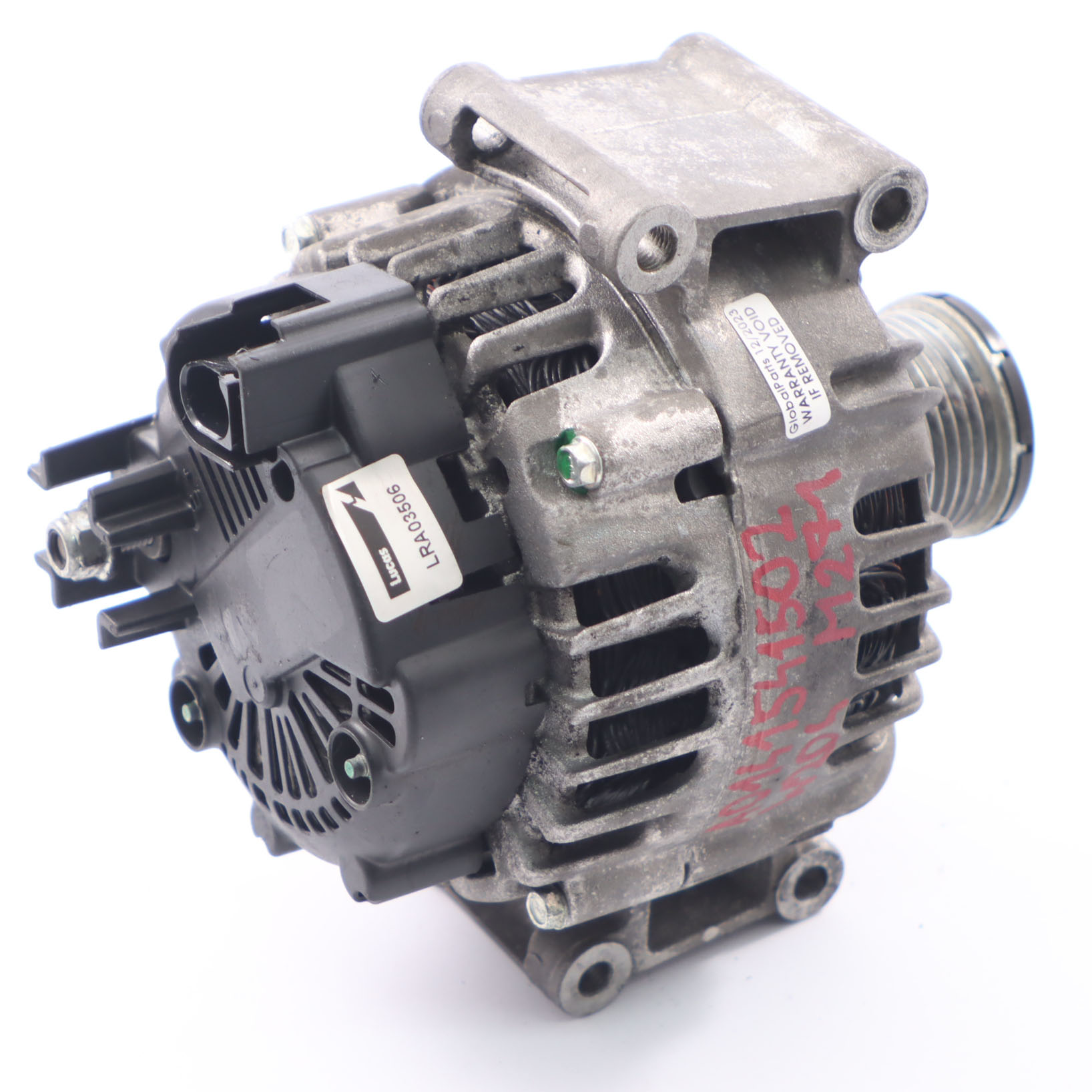 Mercedes W204 W212 M271 Alternator Valeo 150A 14V A0141541502