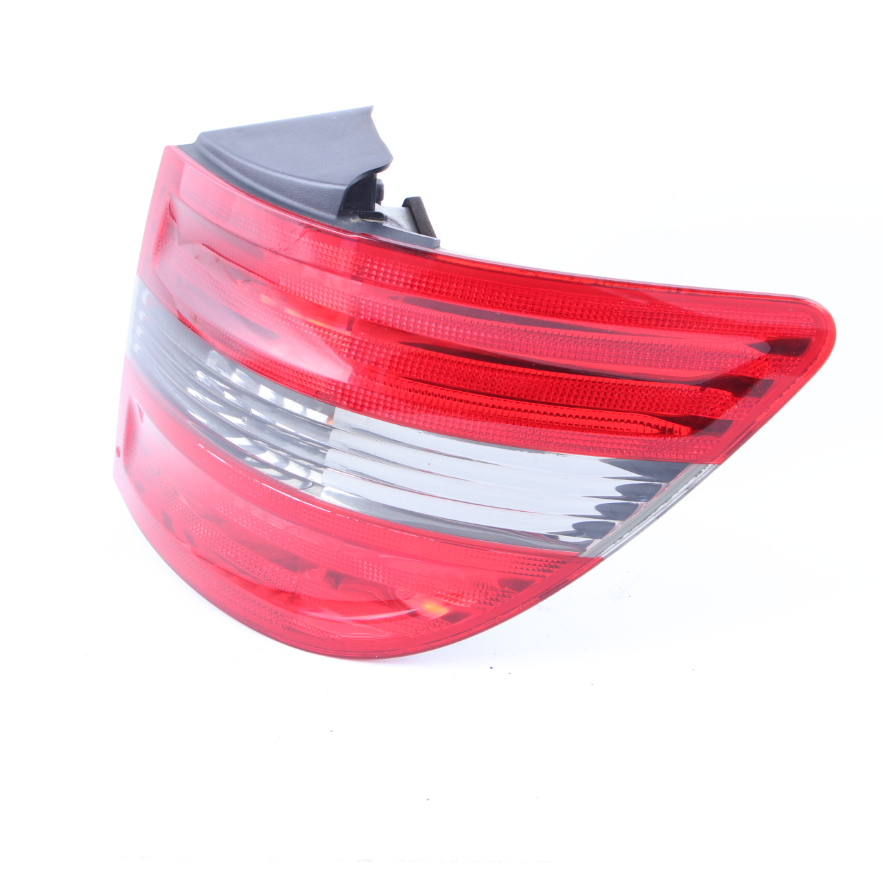 Mercedes W245 Lampa Tylna Prawa A1698202664