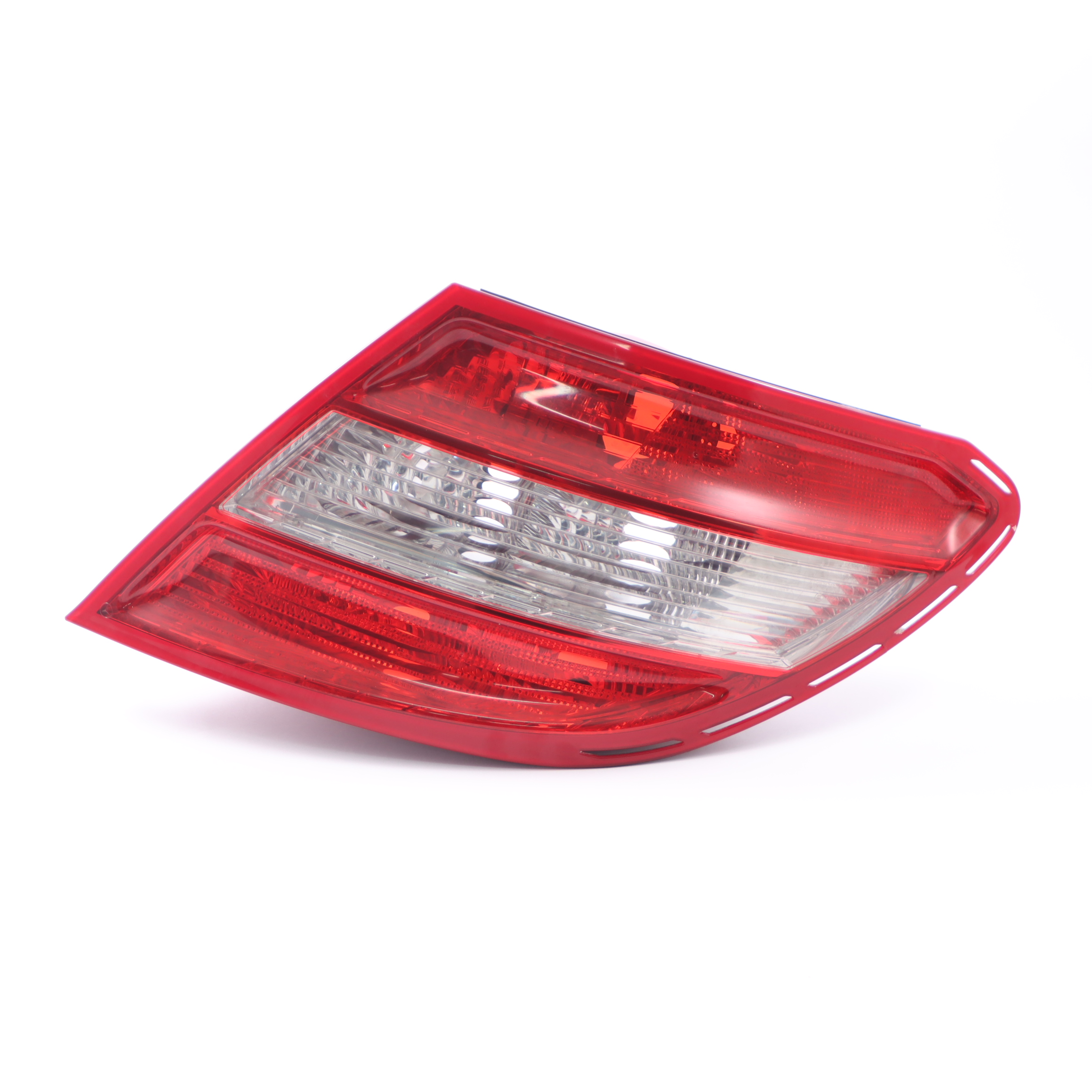 Mercedes W204 Lampa Tylna Prawy Tył A2048200264