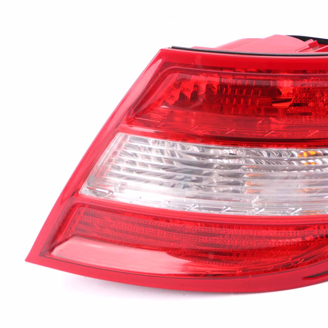 Mercedes W204 Lampa Prawa Tylna Prawy Tył A2048200264