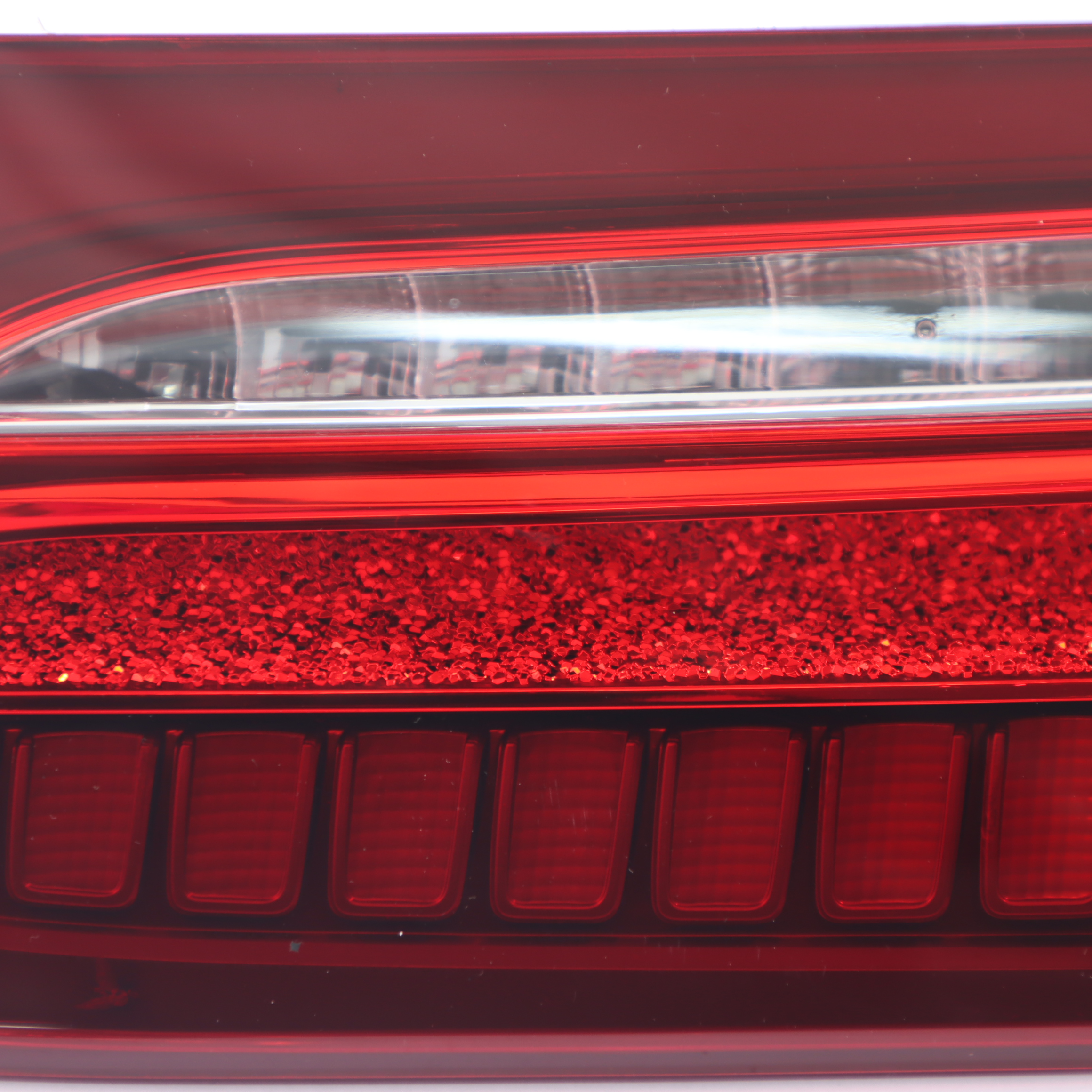 Mercedes C238 Lampa W Klapę Prawy Tył Prawa Tylna LED A2389067401