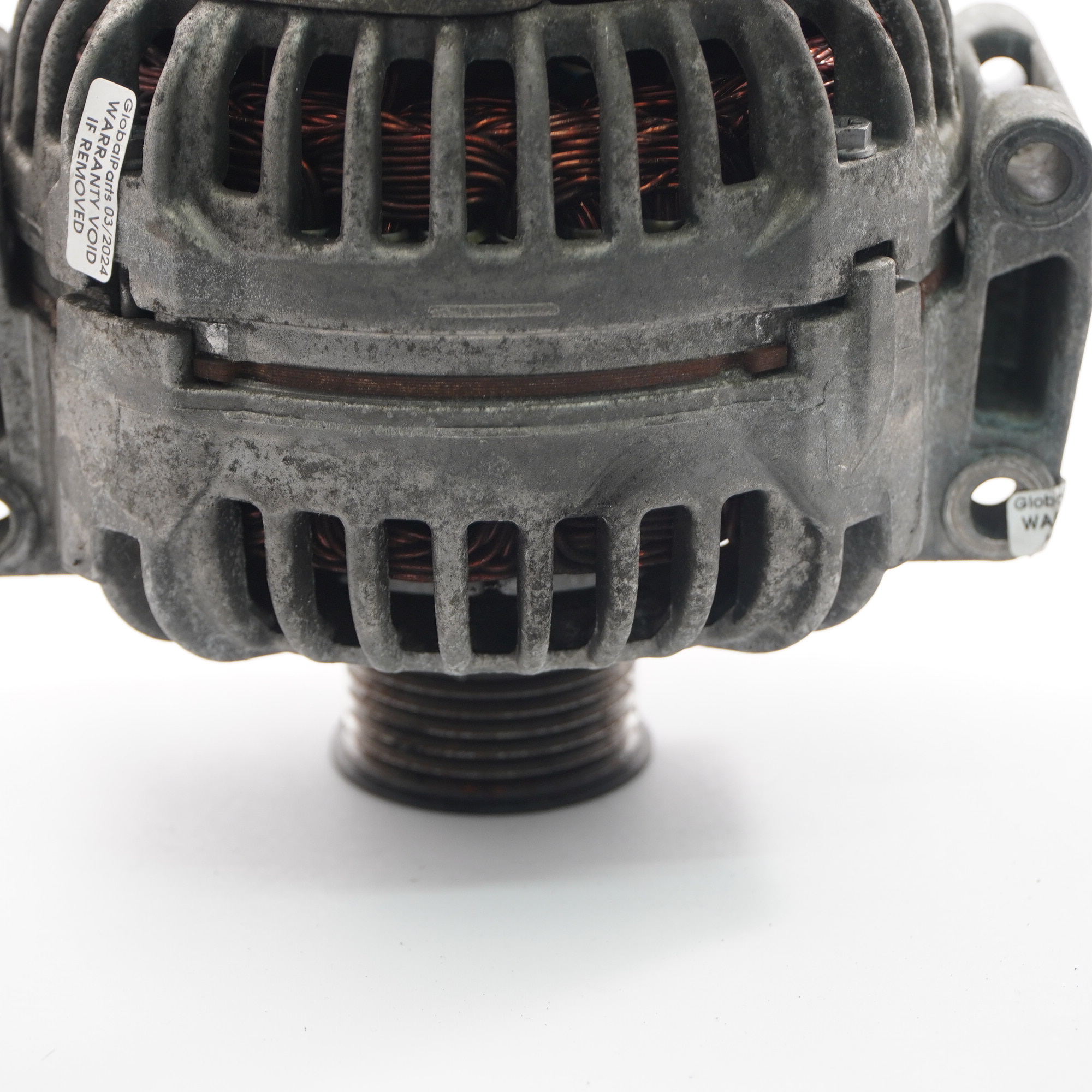 Mercedes W211 Alternator Silnika Bosch 14V 180A A2721540102