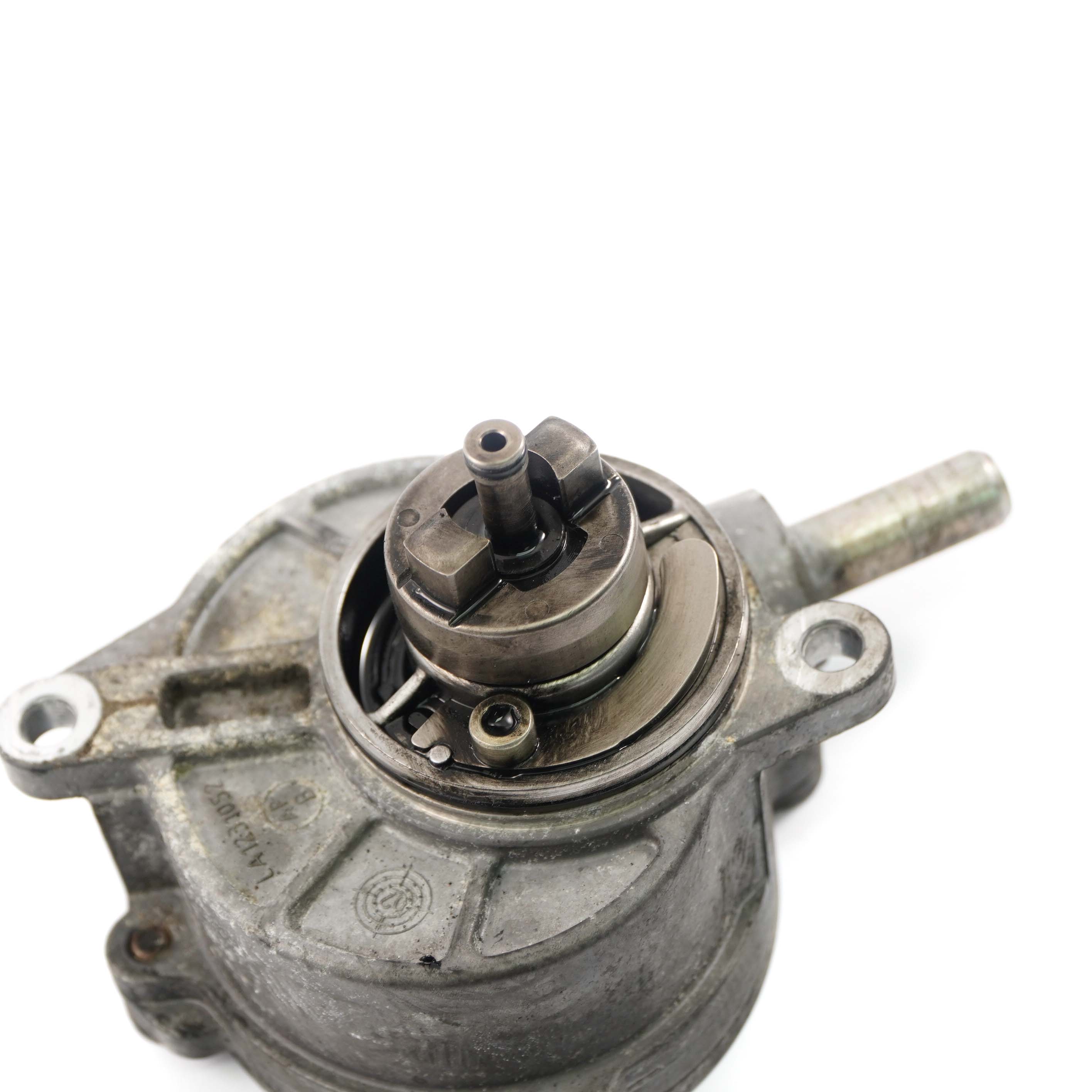 MERCEDES W203 W211 W639 OM636 Pompa Vacum