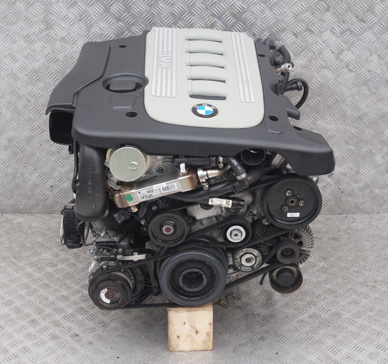 BMW E60 E61 LCI 525d M57N2 197HP Silnik 306D3